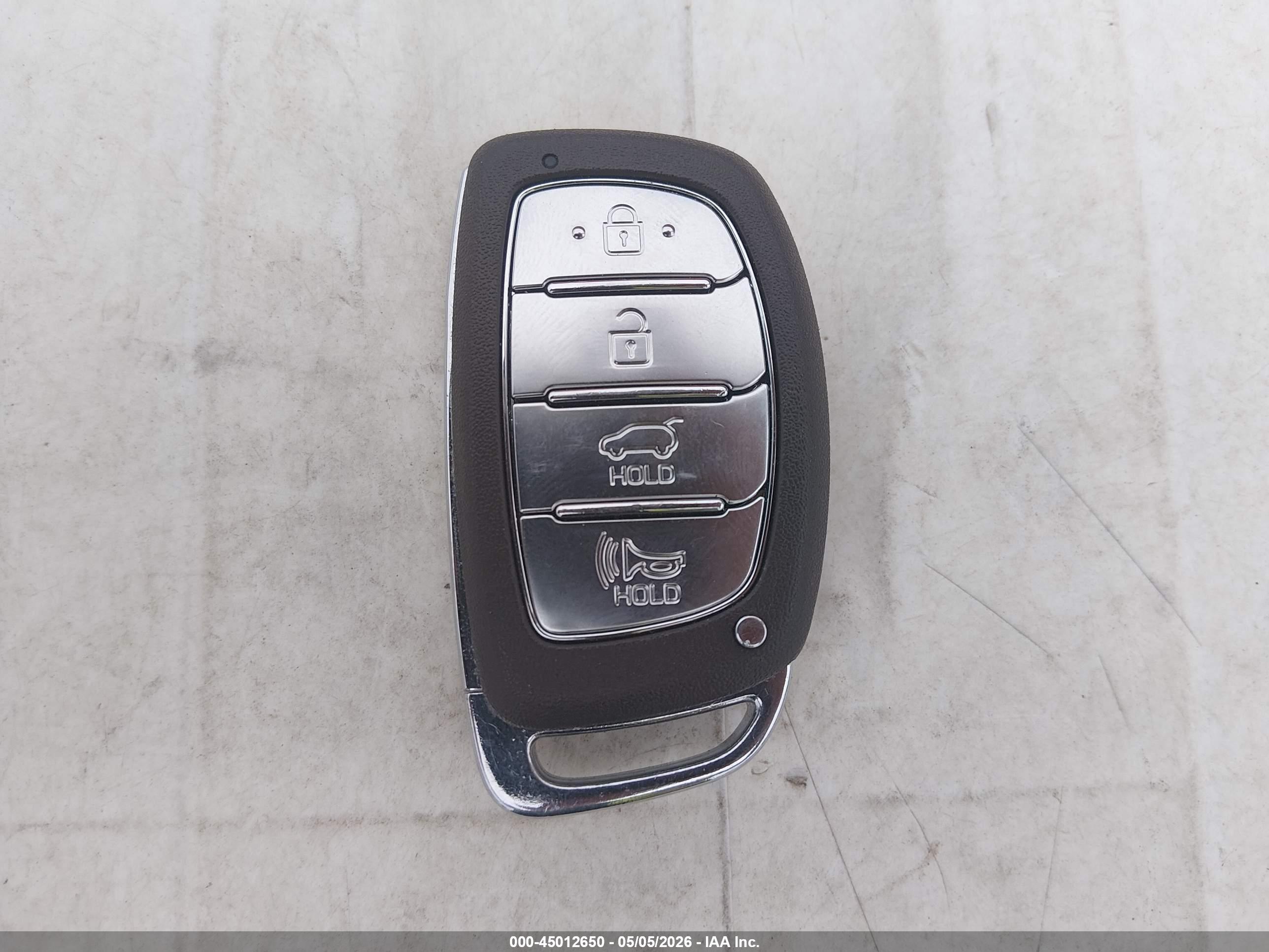 HYUNDAI TUCSON image 11