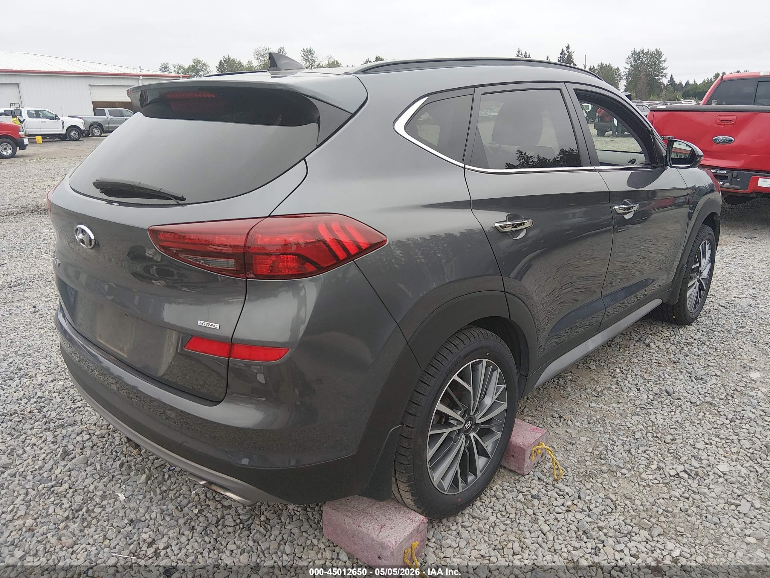 HYUNDAI TUCSON image 4