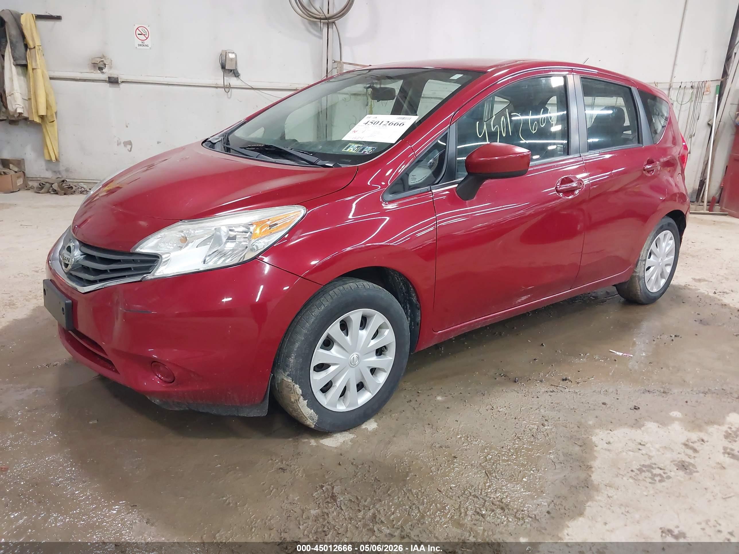 NISSAN VERSA image 2