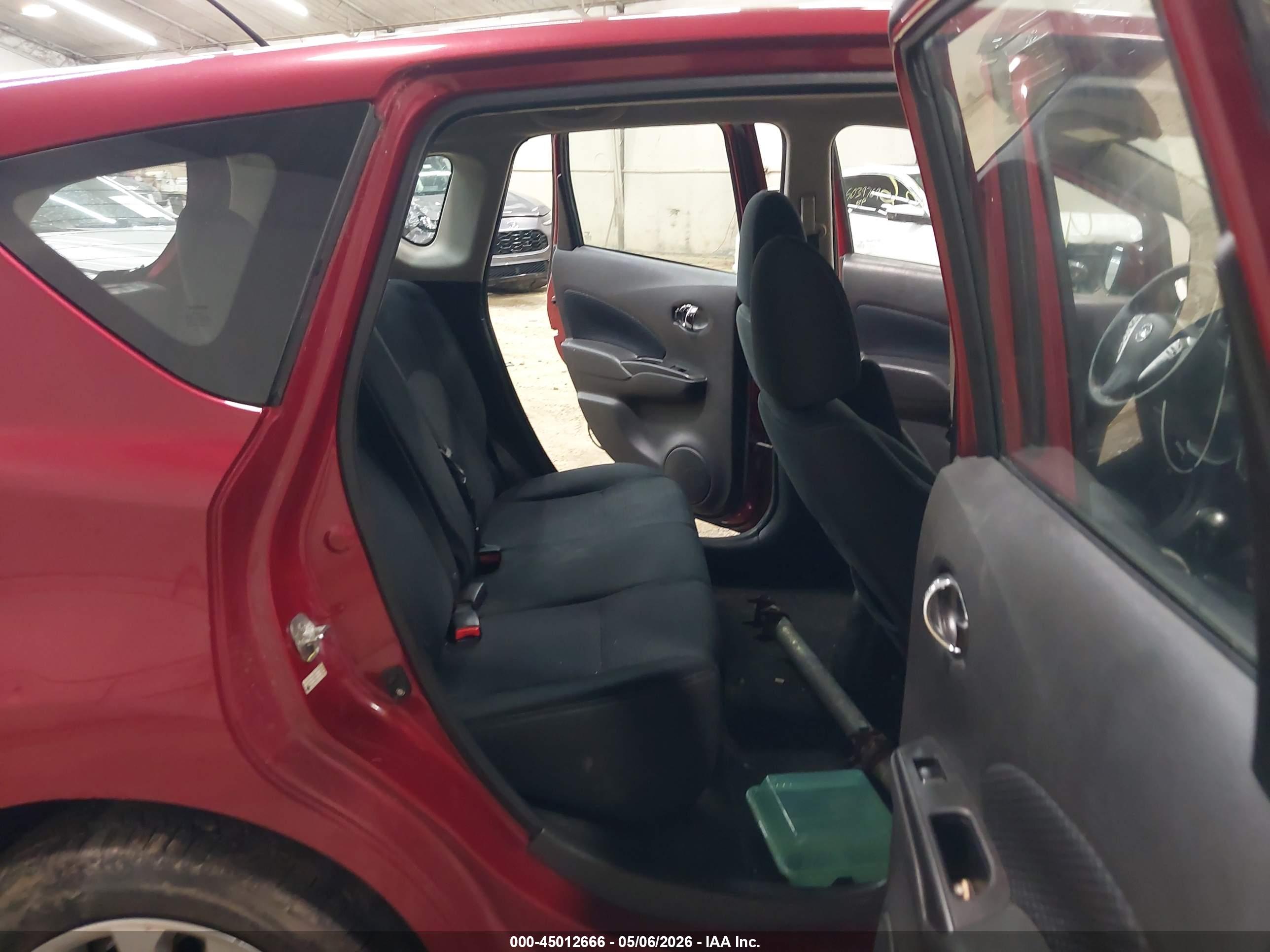 NISSAN VERSA image 5