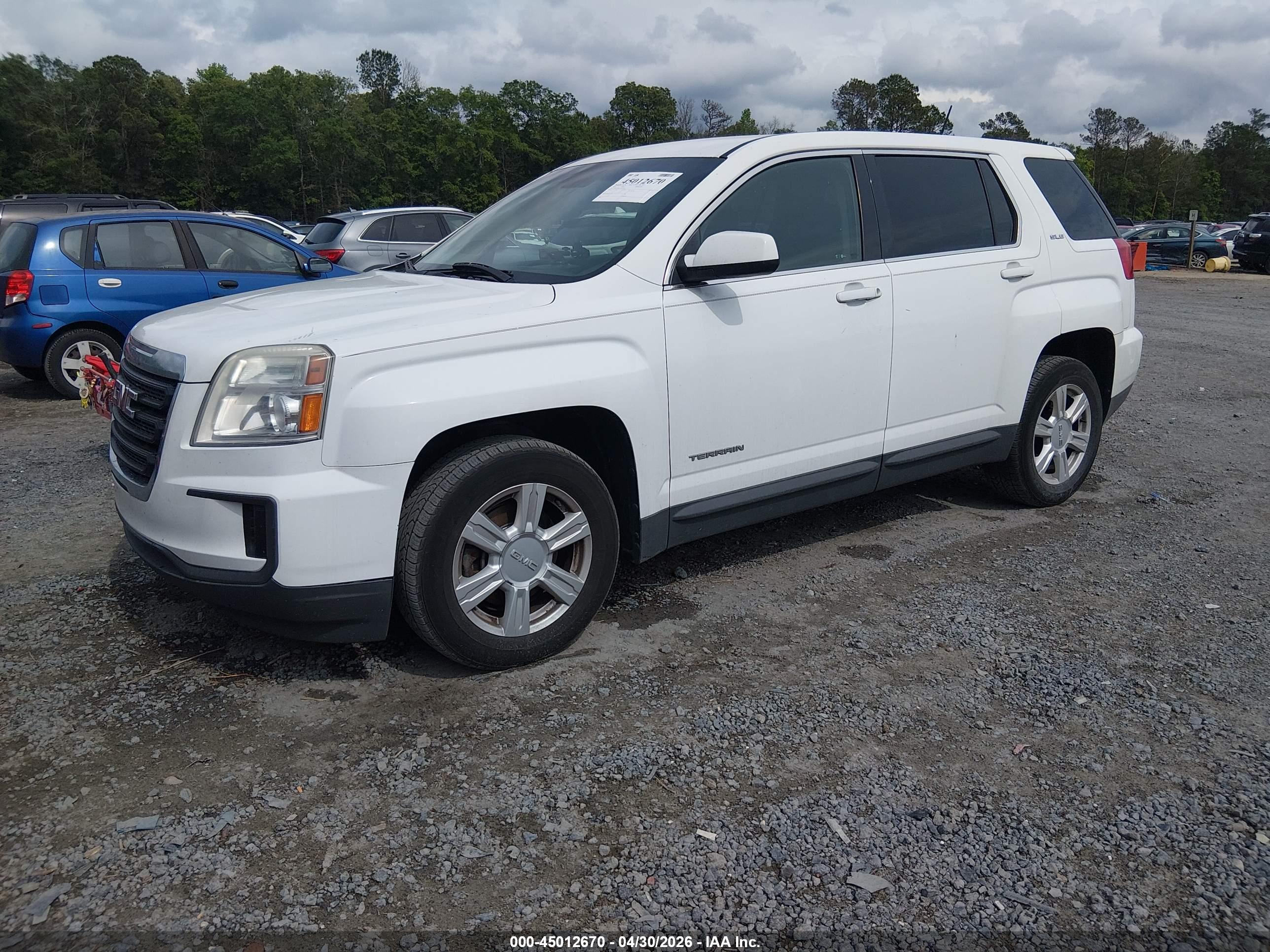 GMC TERRAIN image 2