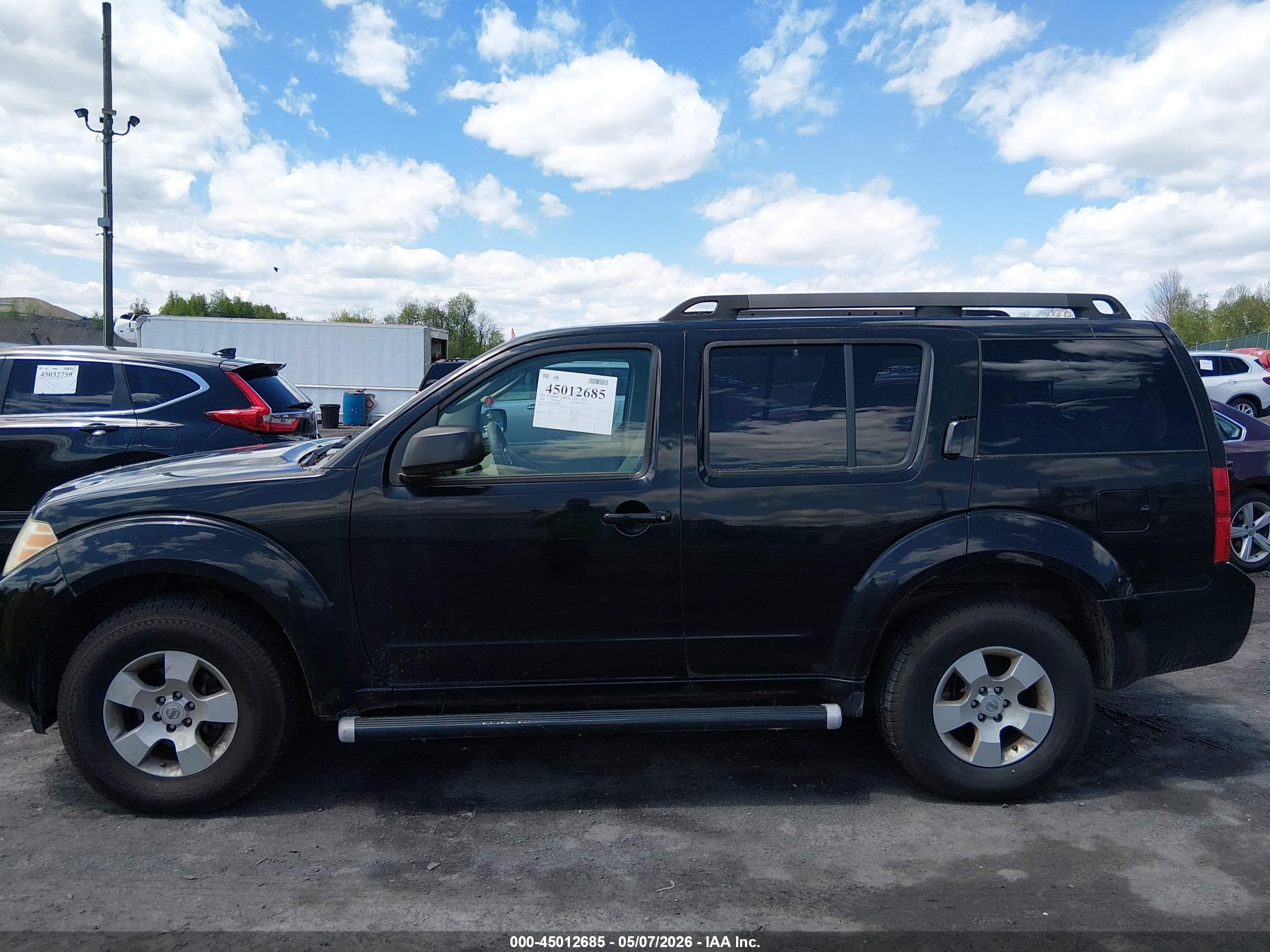 NISSAN PATHFINDER image 6