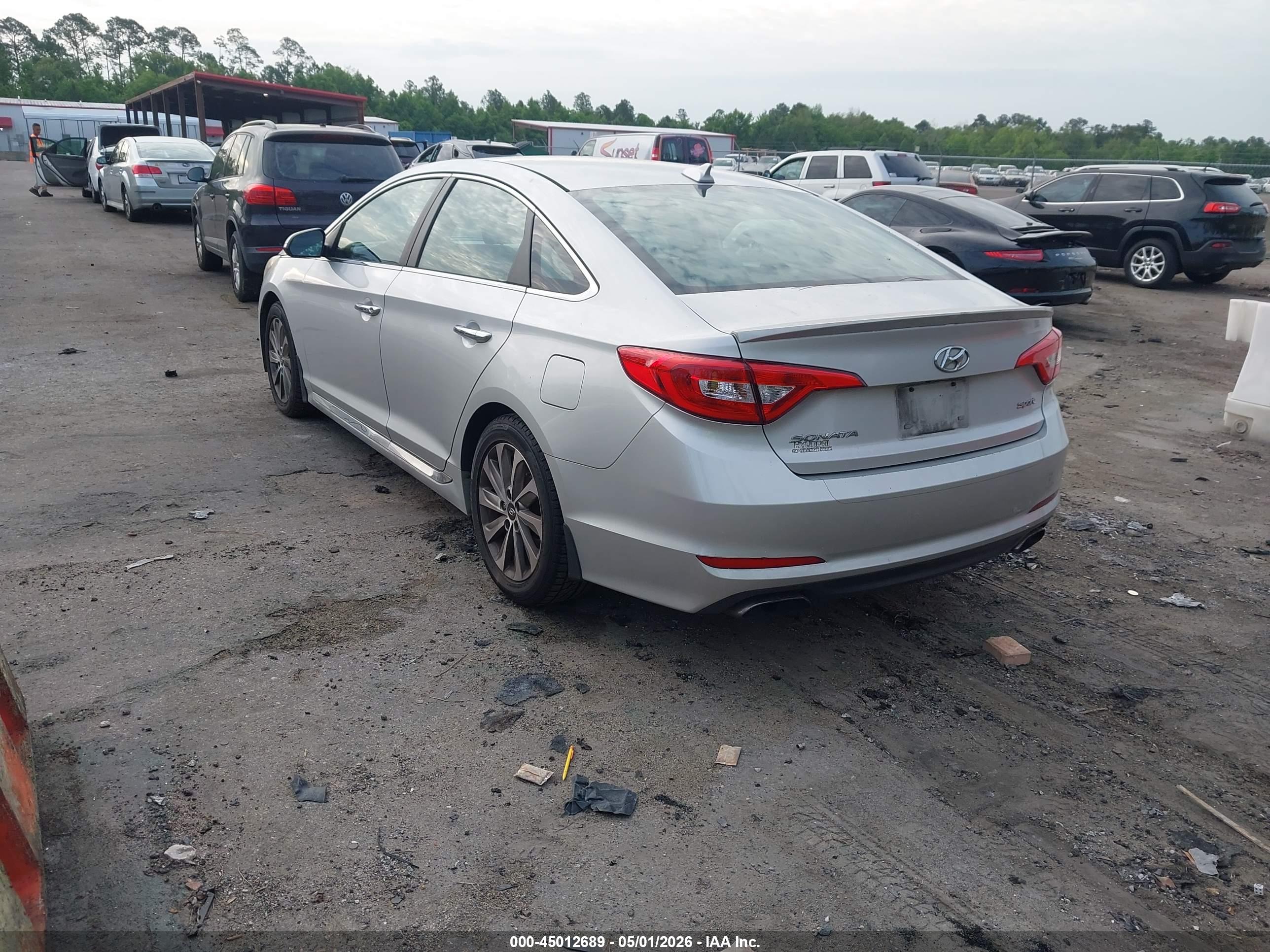 HYUNDAI SONATA image 3