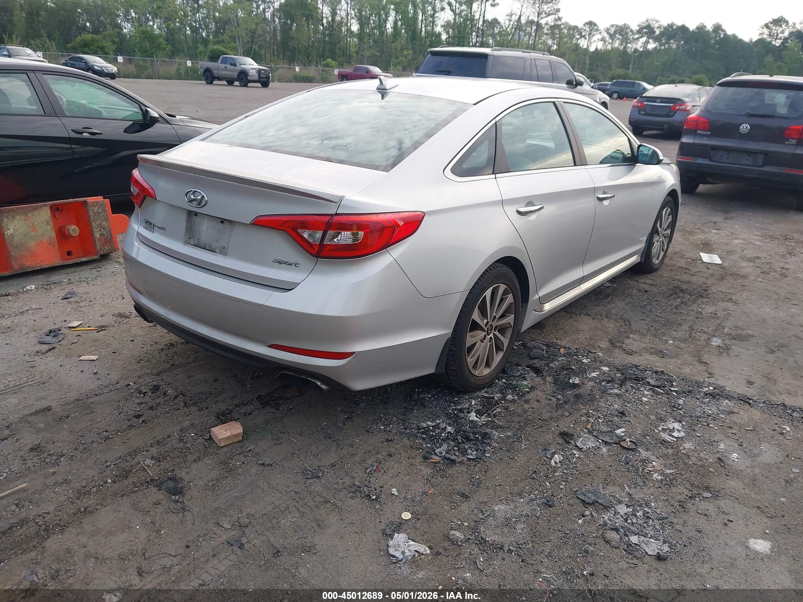 HYUNDAI SONATA image 4