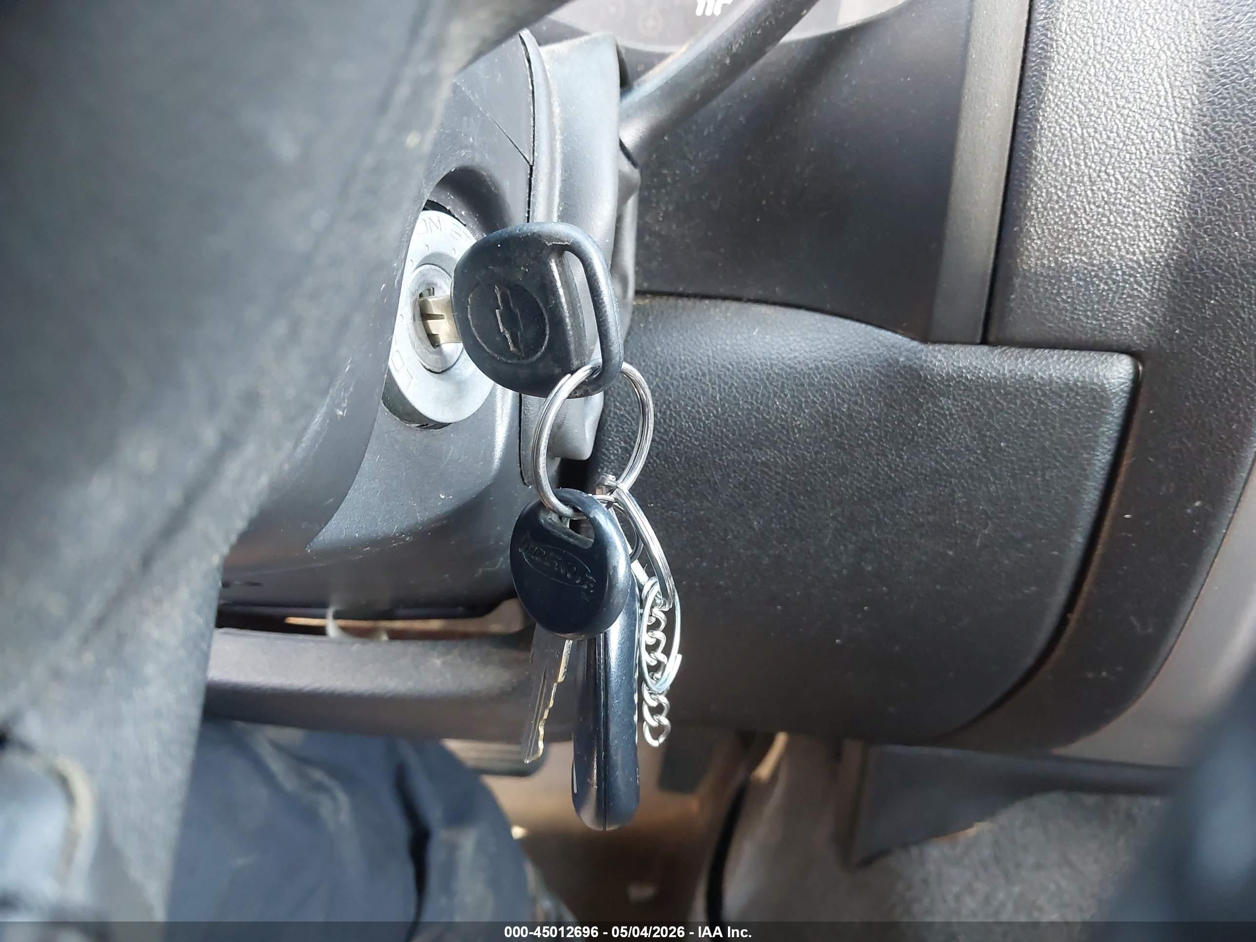 CHEVY COLORADO image 11