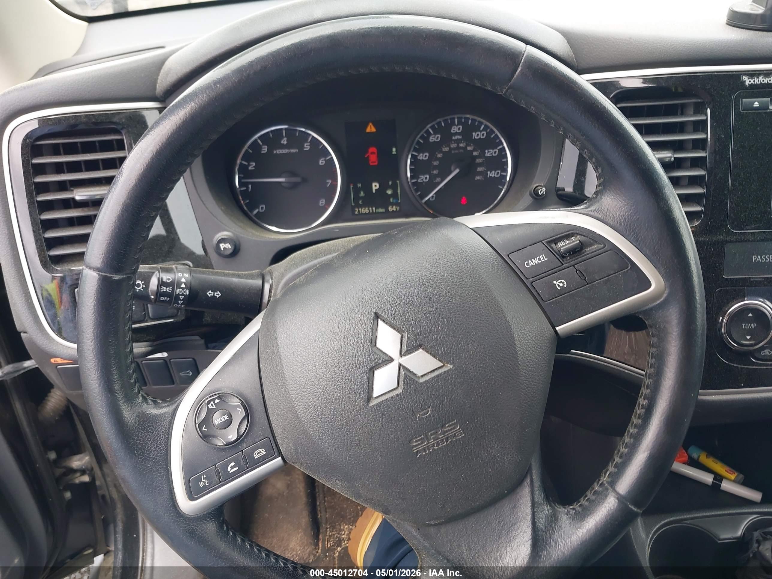 MITSUBISHI OUTLANDER image 6