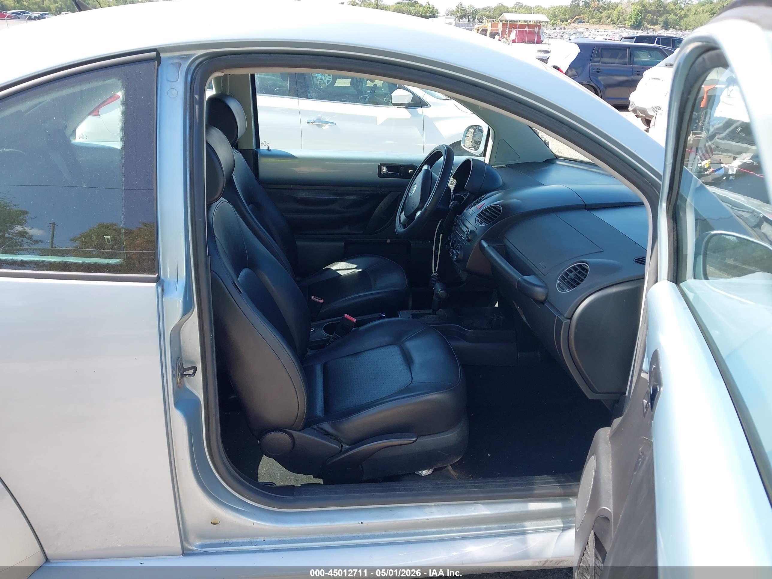 VOLKSWAGEN NEW image 5