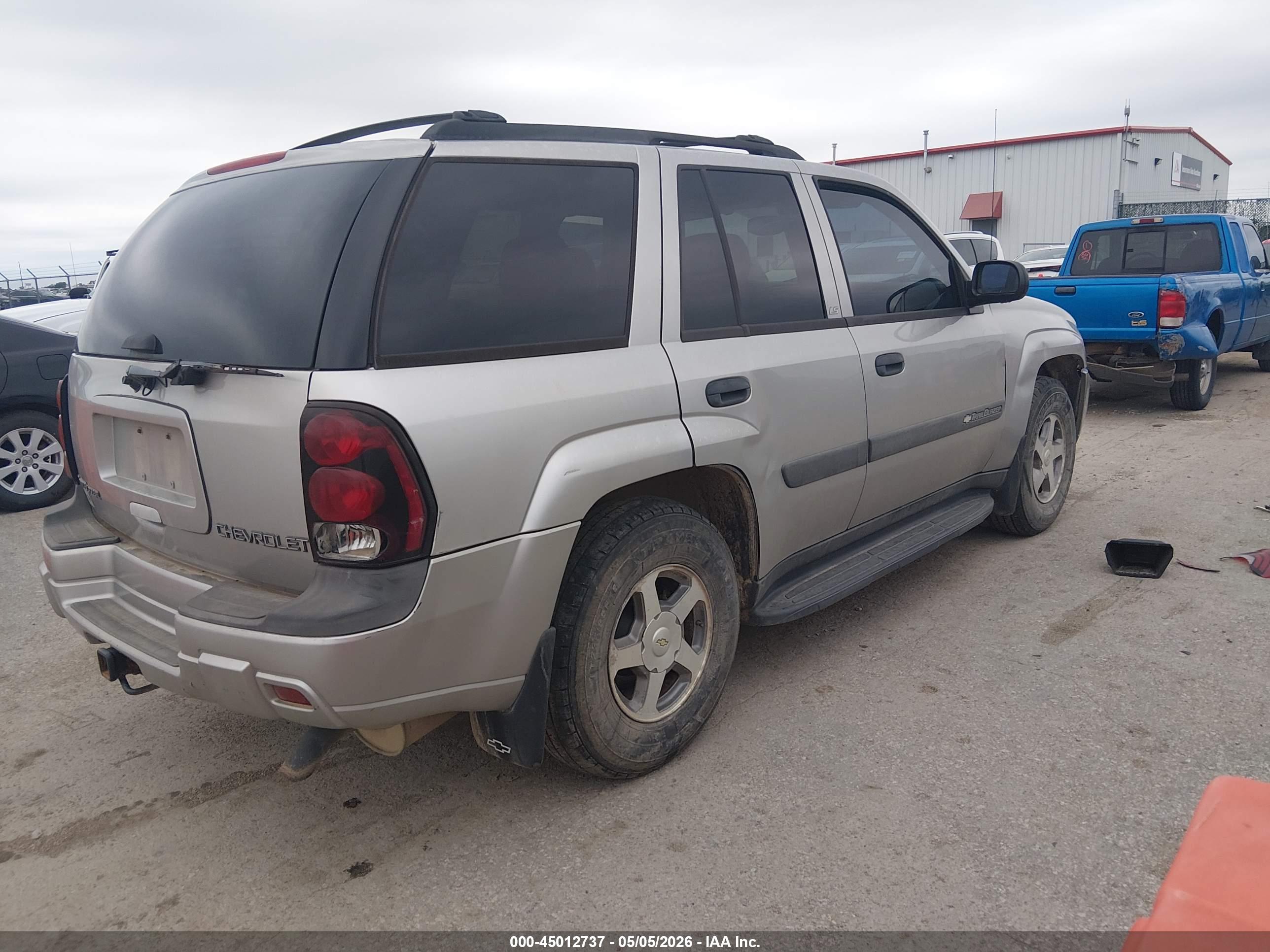 CHEVROLET TRAILBLAZER image 4