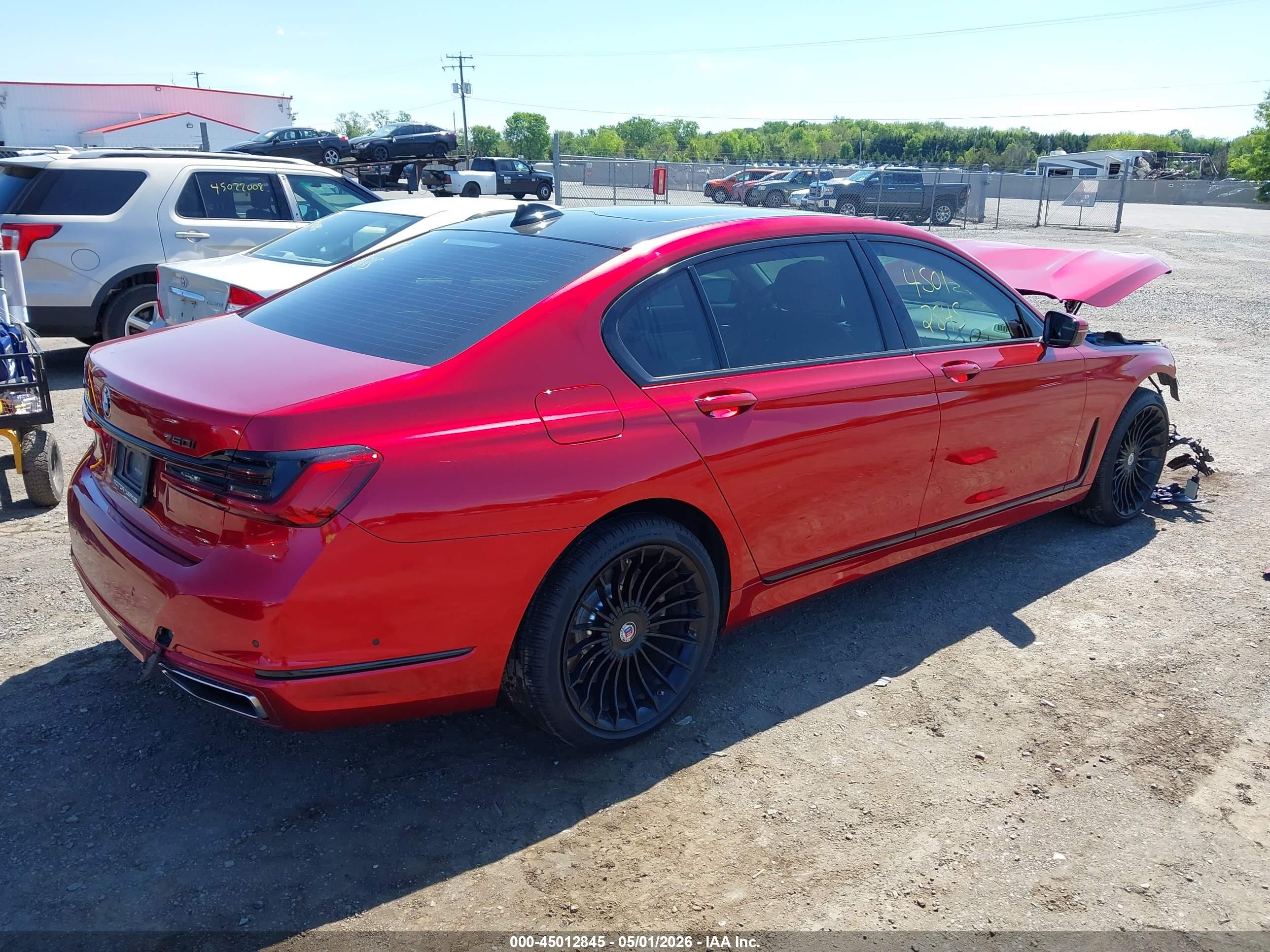 BMW 750I image 4