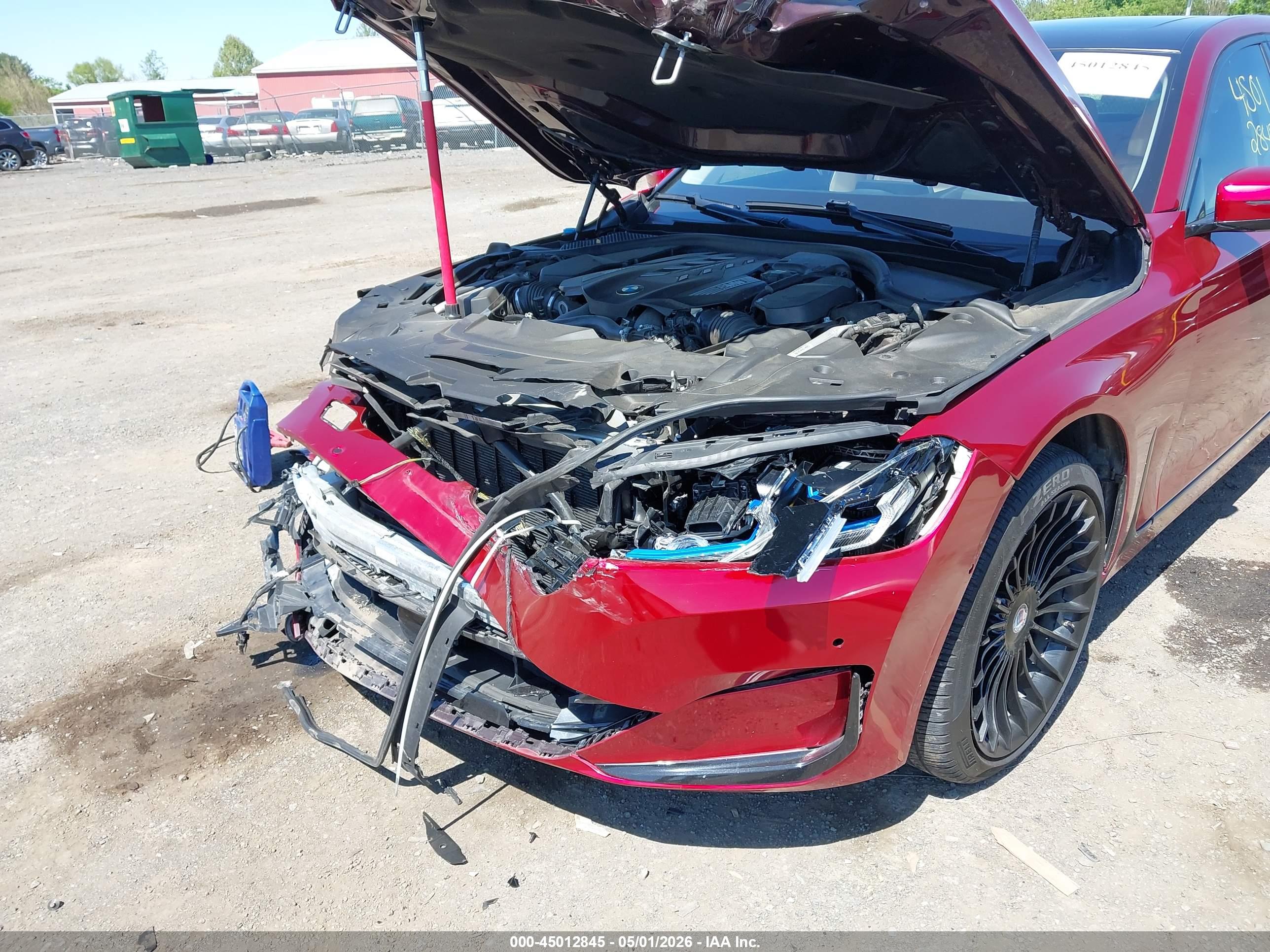 BMW 750I image 6