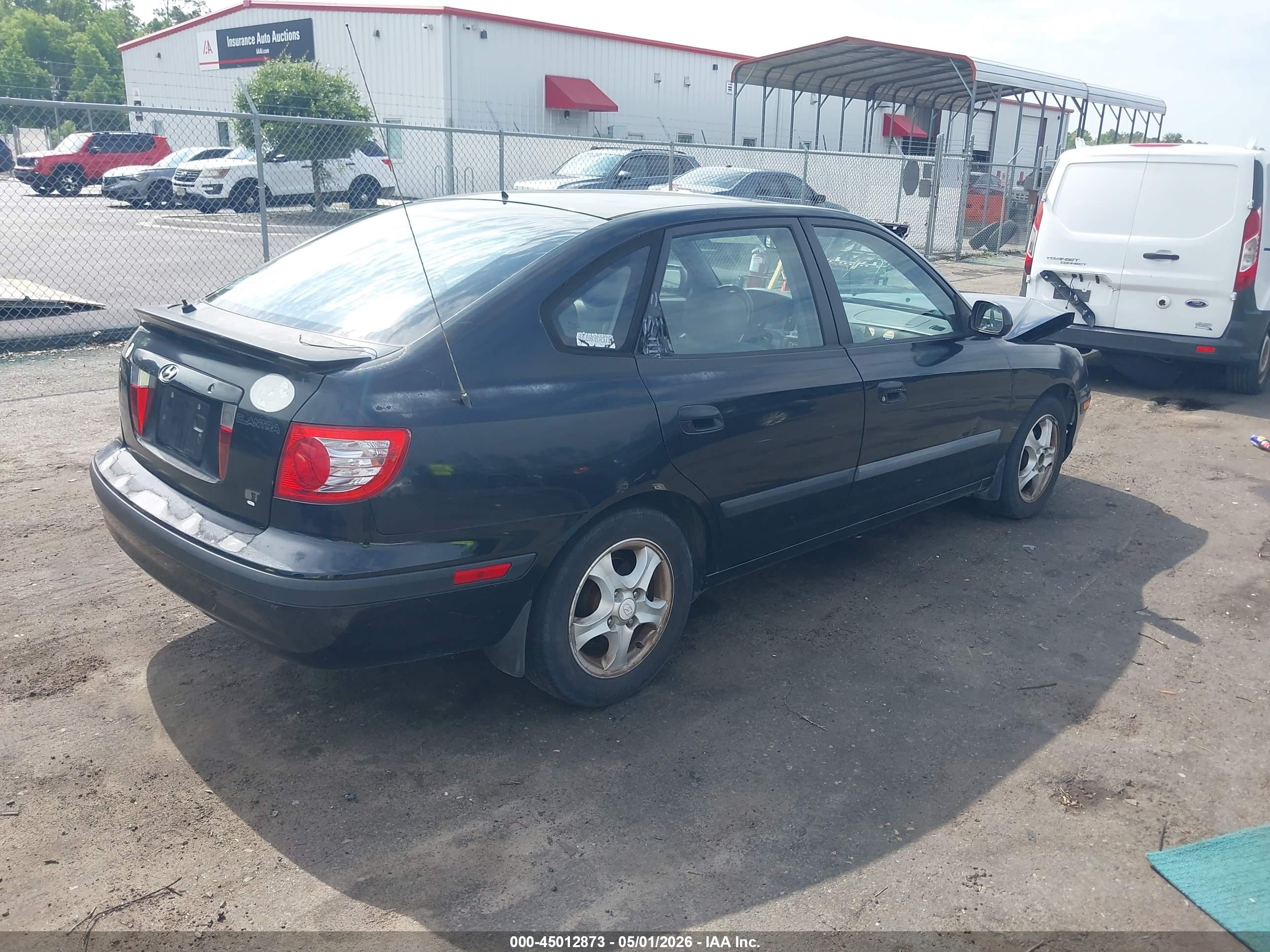 HYUNDAI ELANTRA image 4
