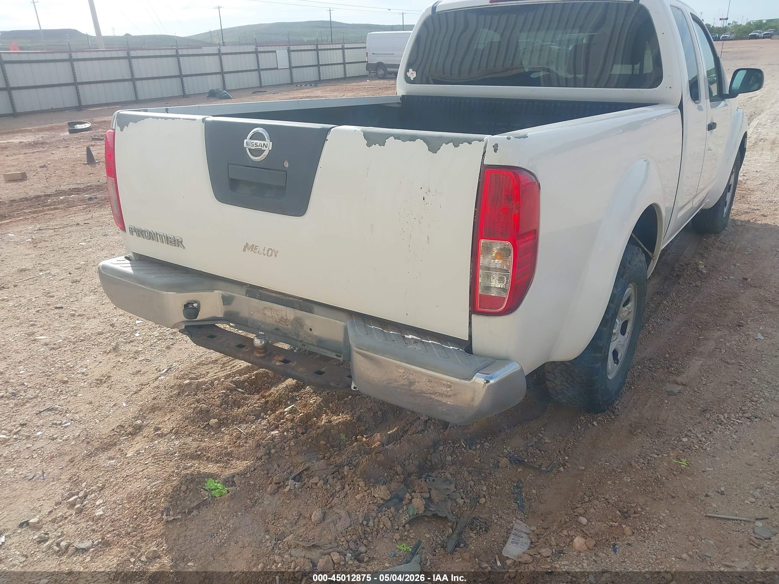 NISSAN FRONTIER image 6