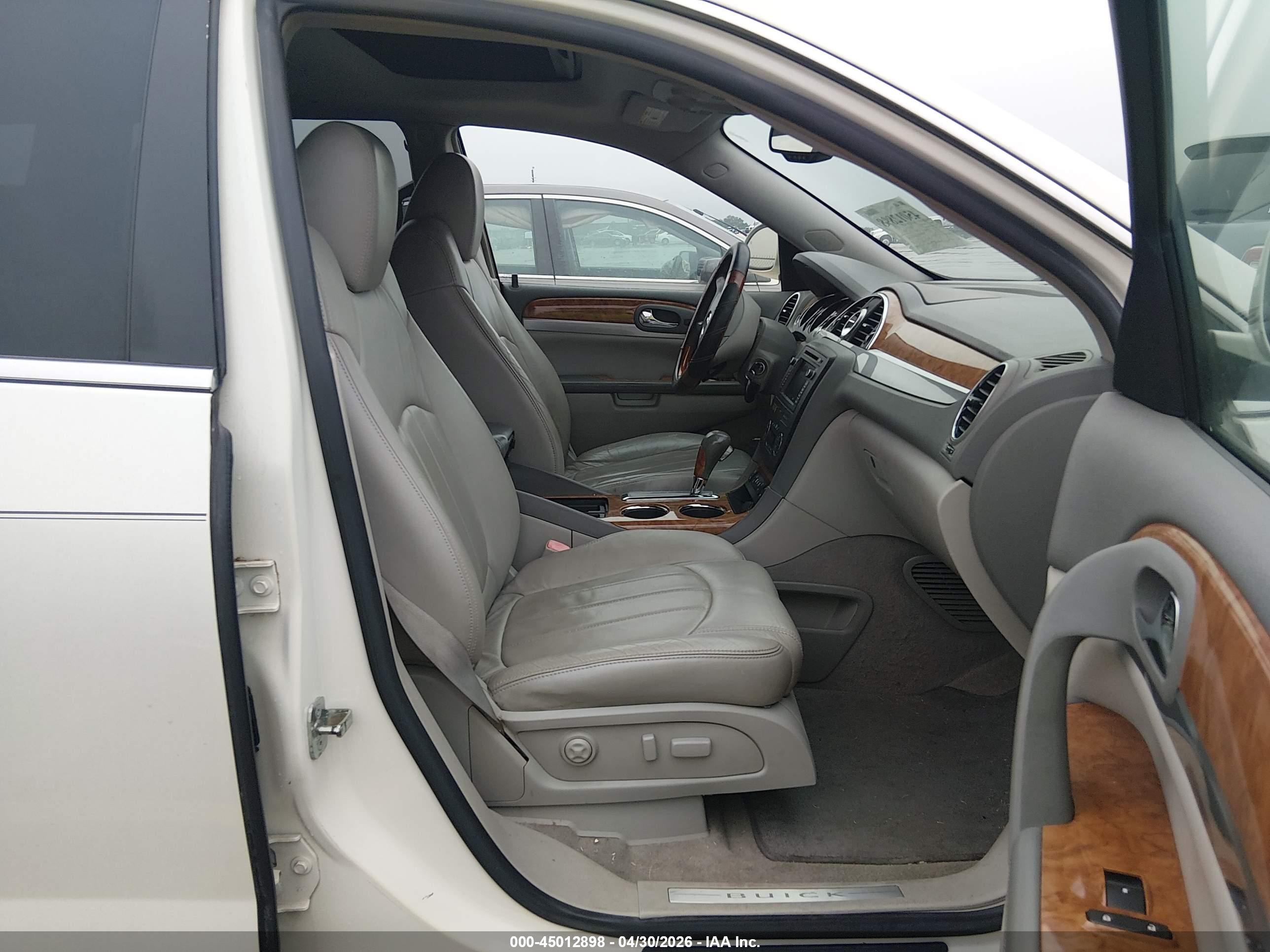 BUICK ENCLAVE image 5