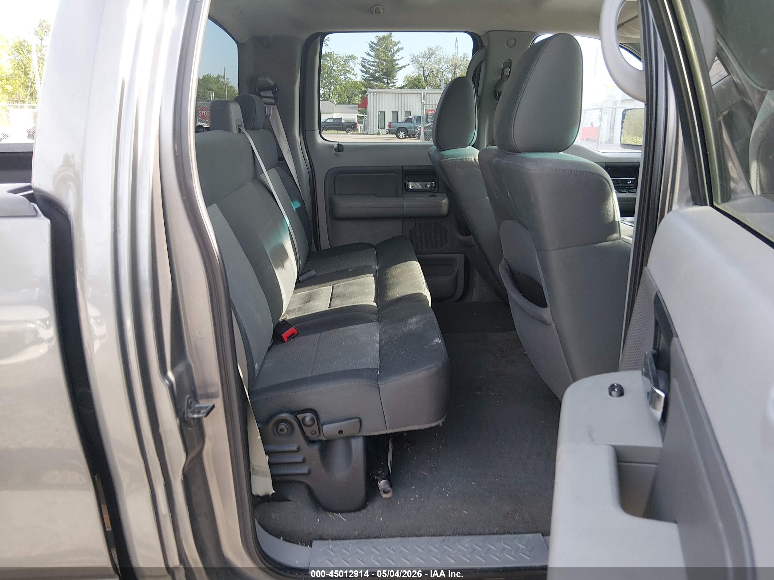 FORD F-150 image 8