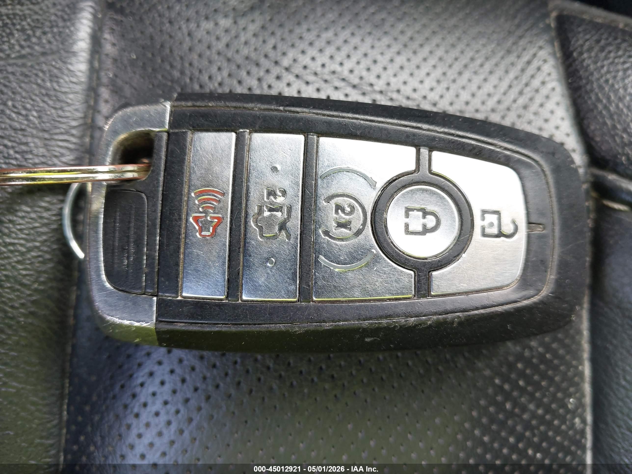 FORD FUSION image 11