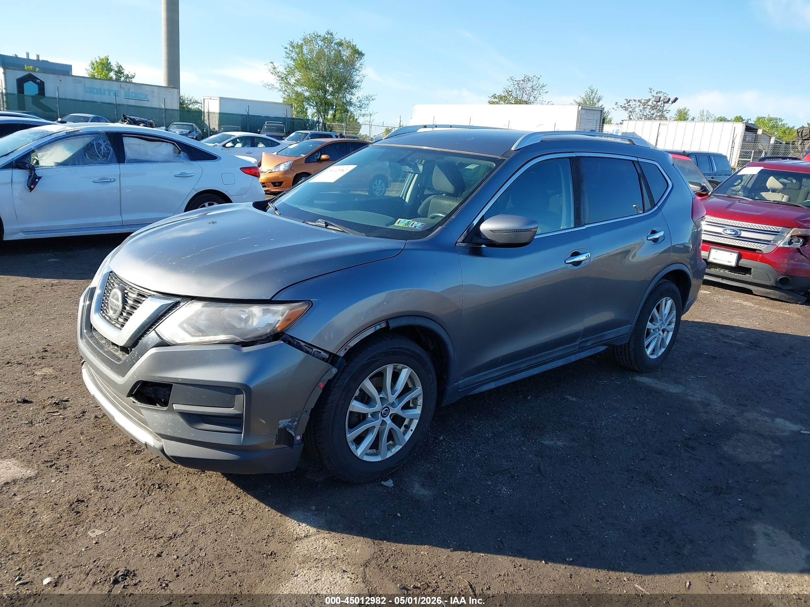 NISSAN ROGUE image 2
