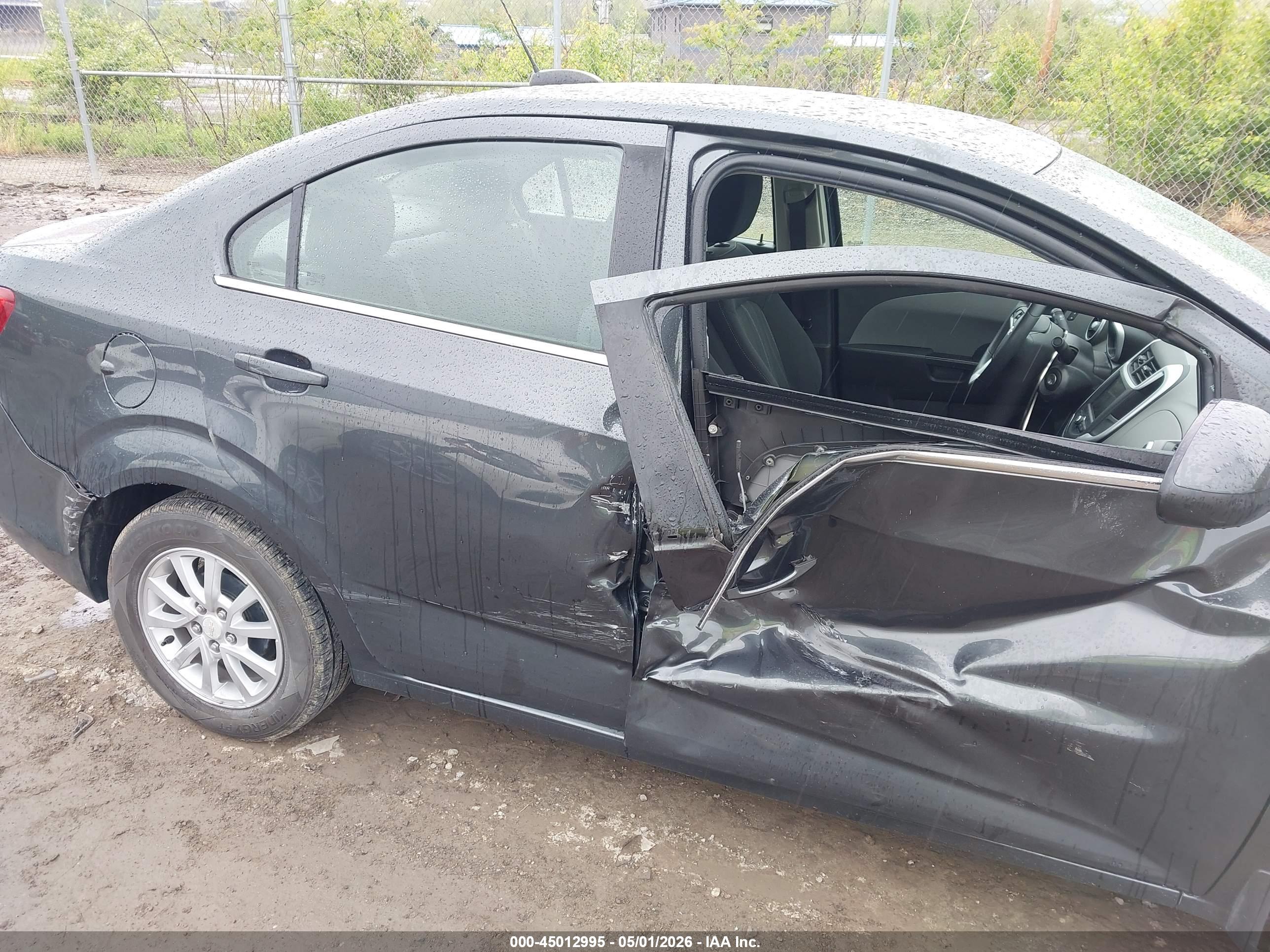 CHEVROLET SONIC image 6