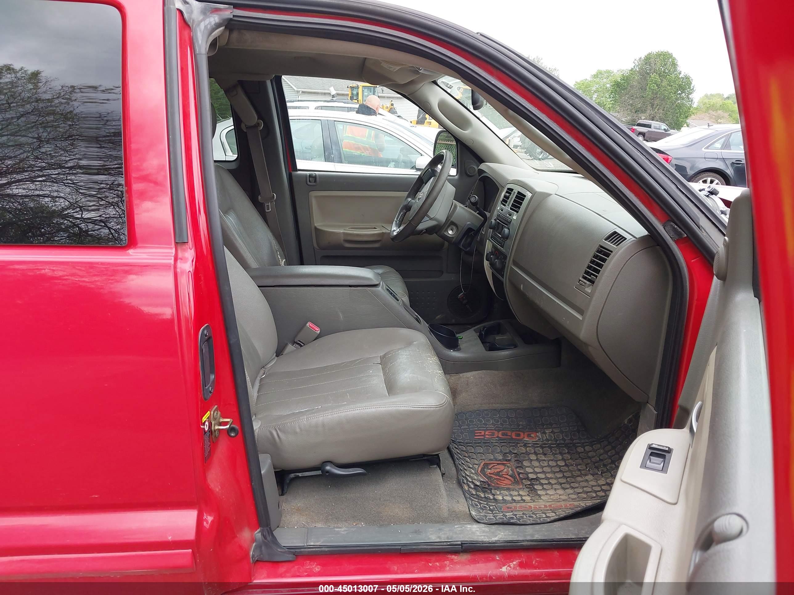 DODGE DAKOTA image 5