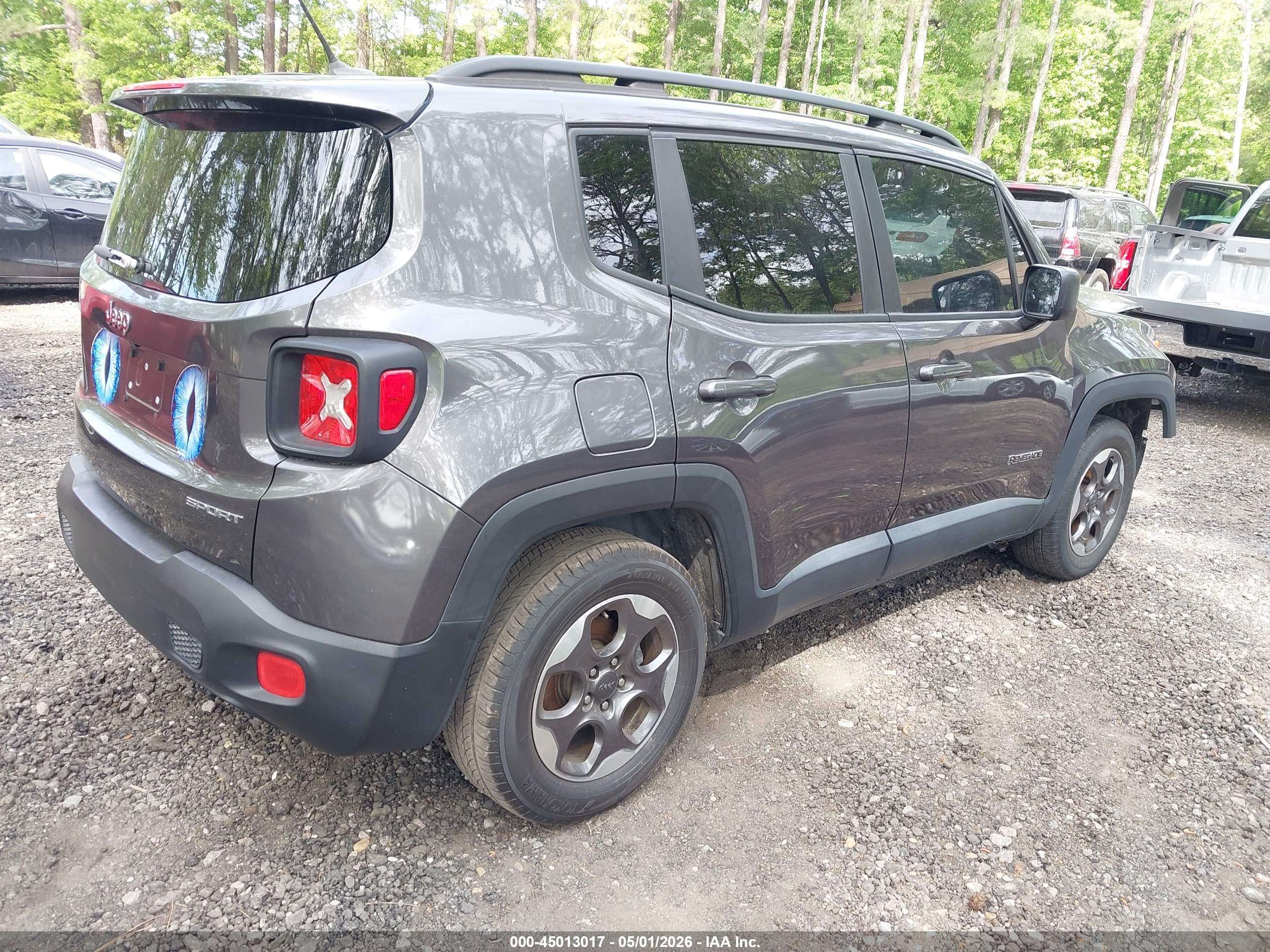 JEEP RENEGADE image 4