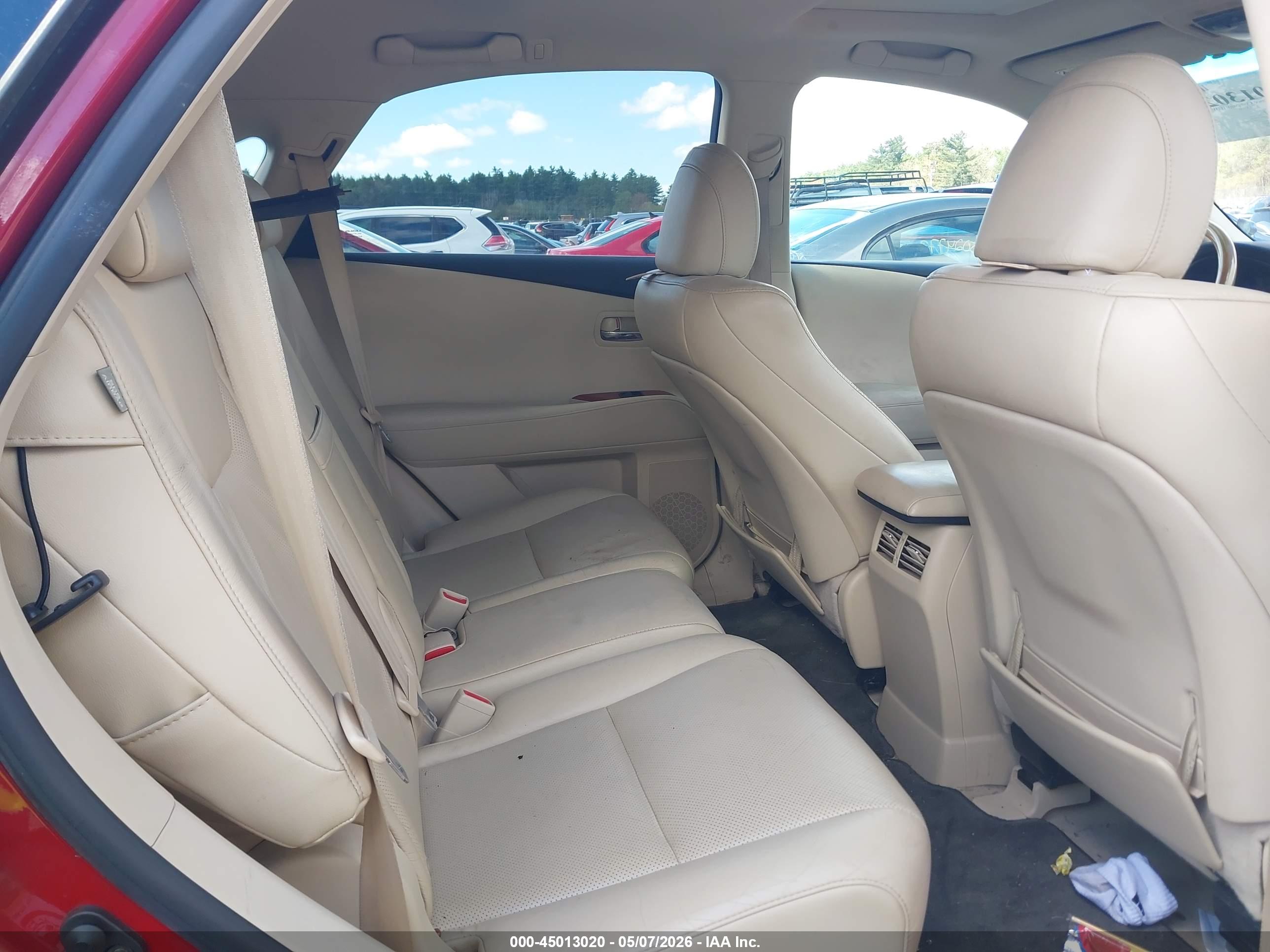 LEXUS RX image 8