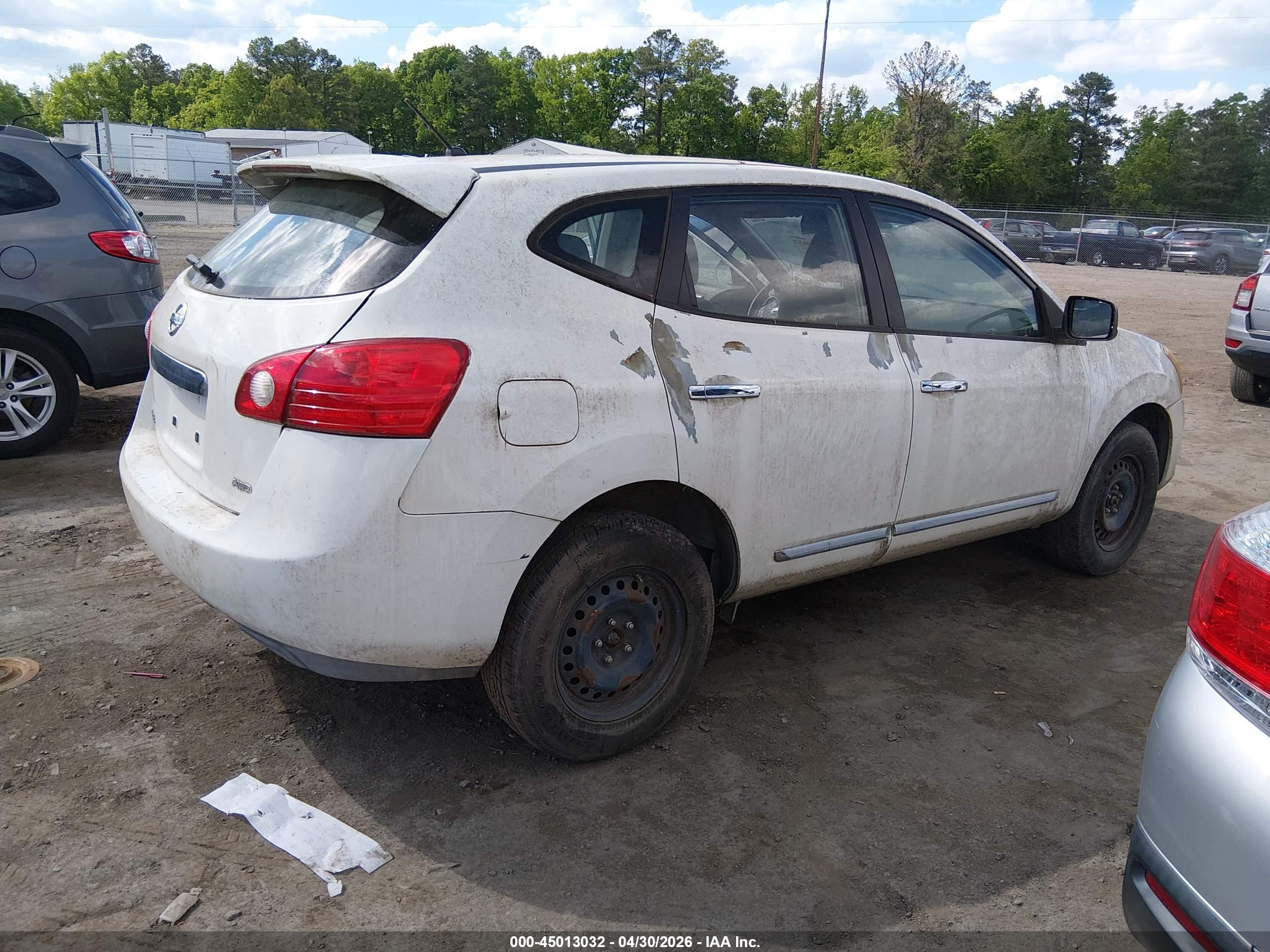 NISSAN ROGUE image 4