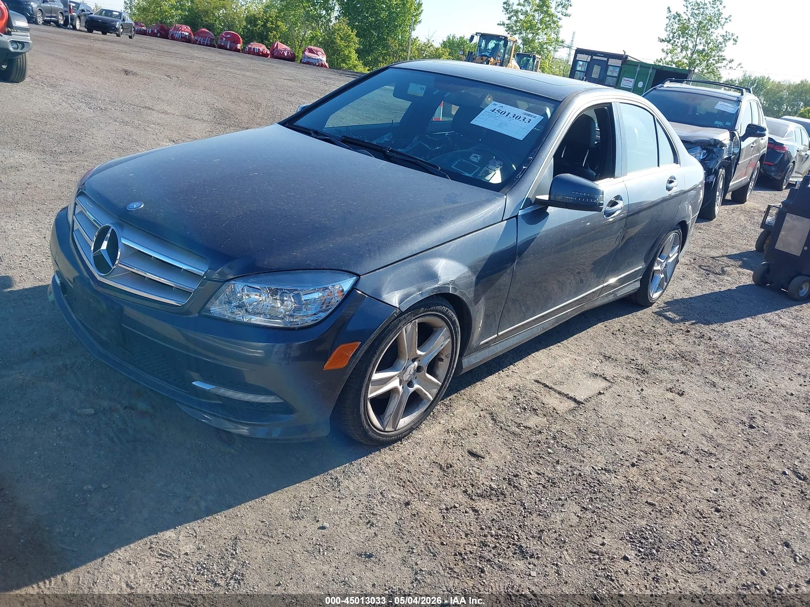 MERCEDES-BENZ C image 2