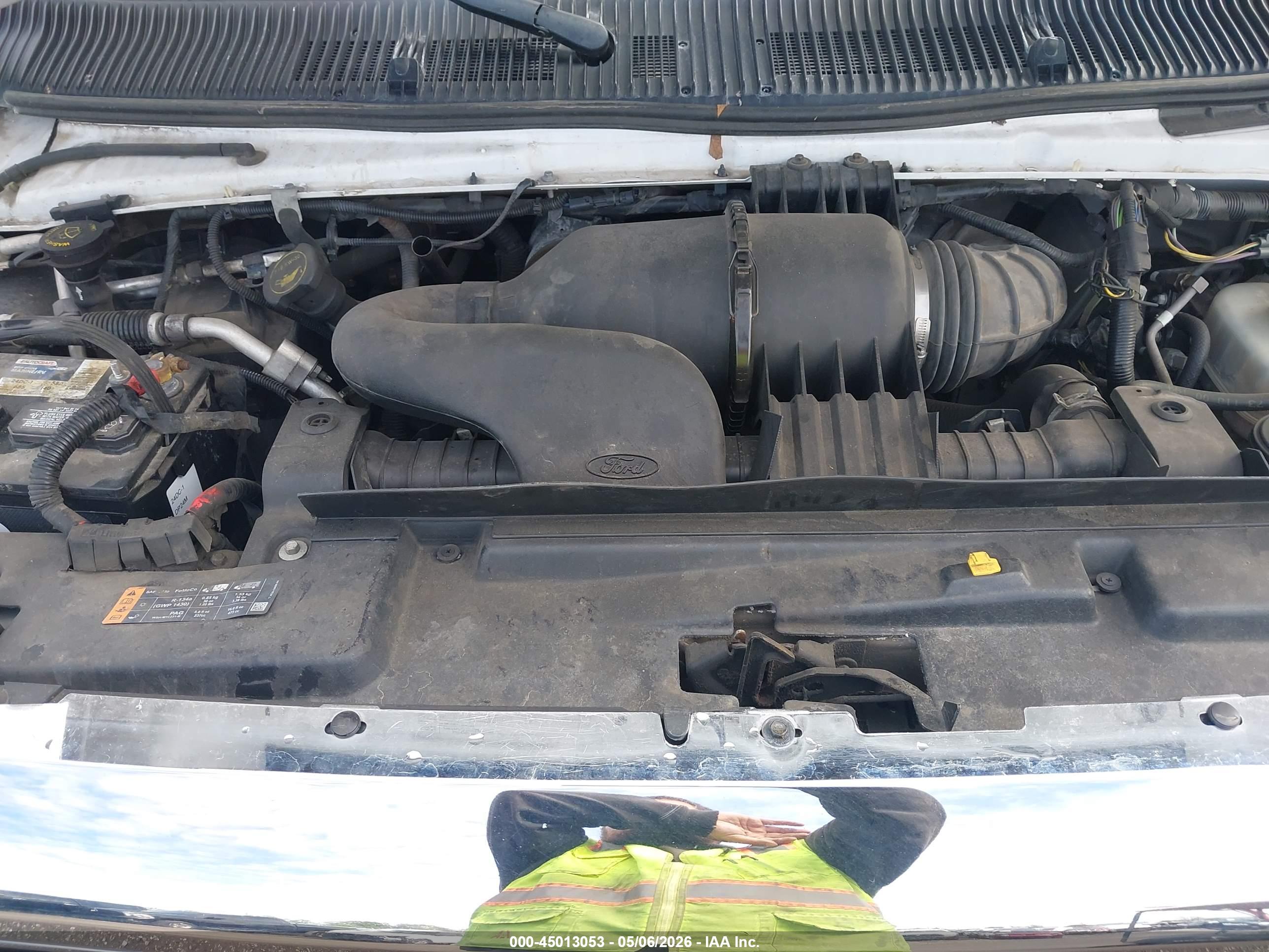 FORD E-350 image 10
