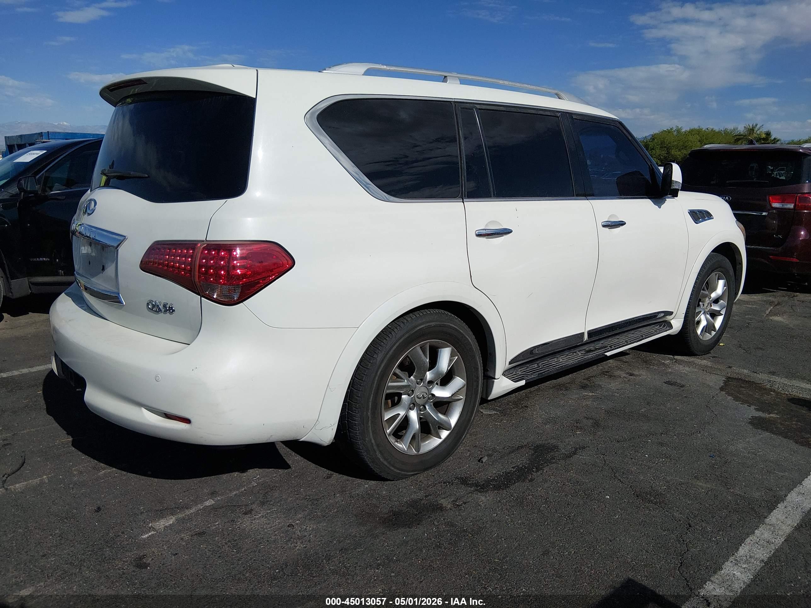 INFINITI QX56 image 4