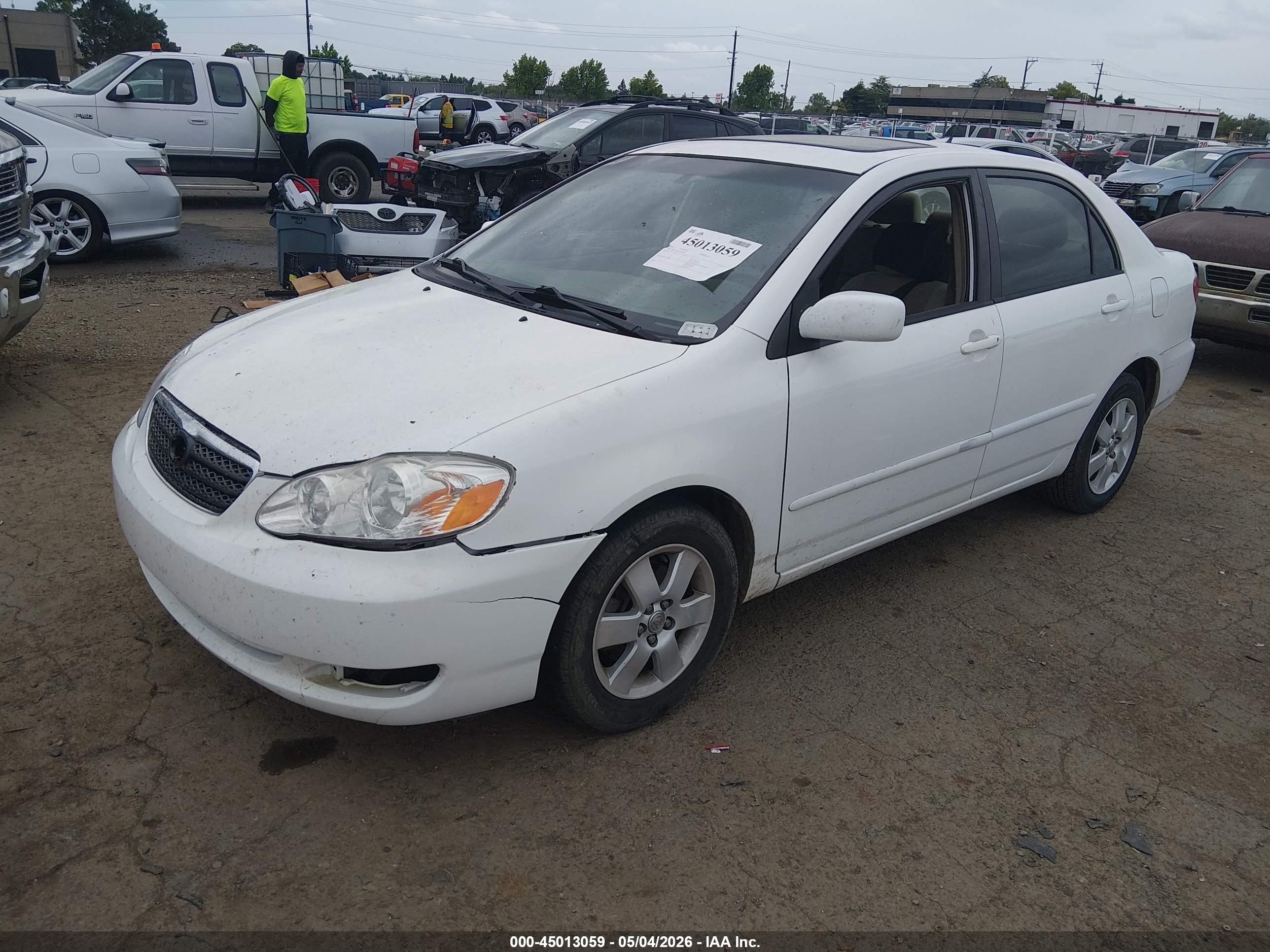 TOYOTA COROLLA image 2