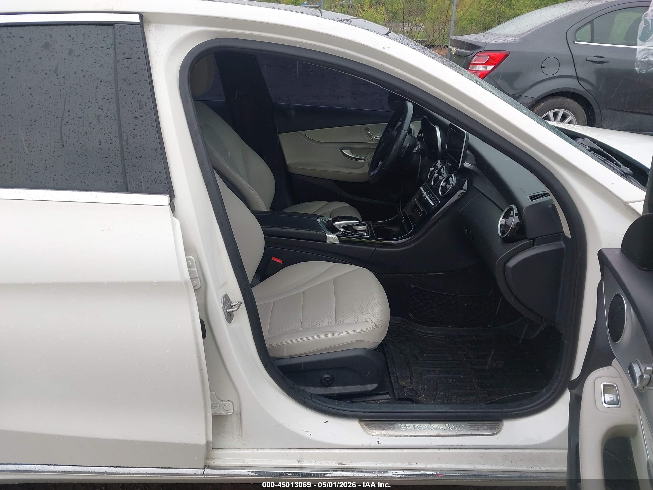 MERCEDES-BENZ C image 5