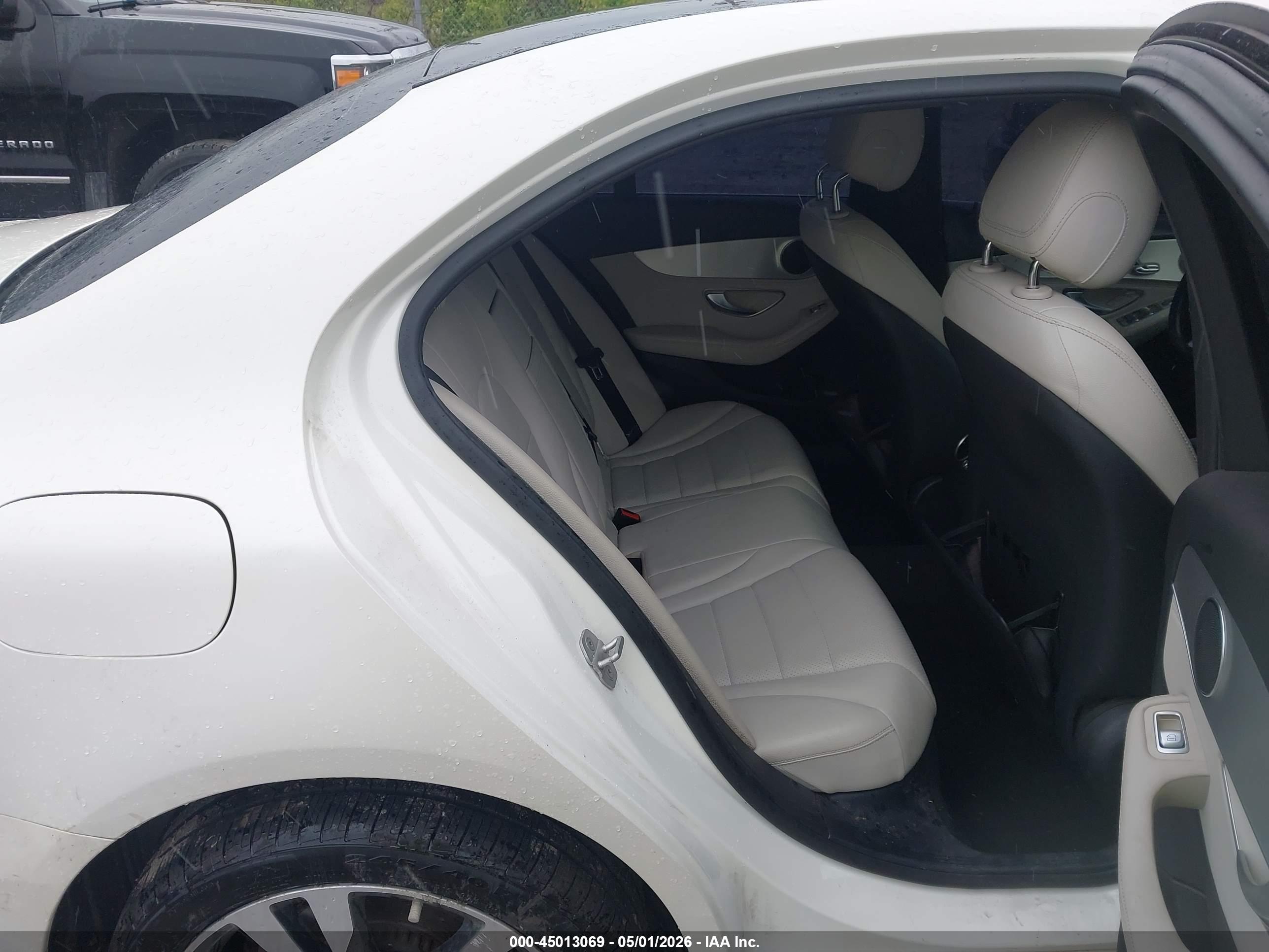 MERCEDES-BENZ C image 8