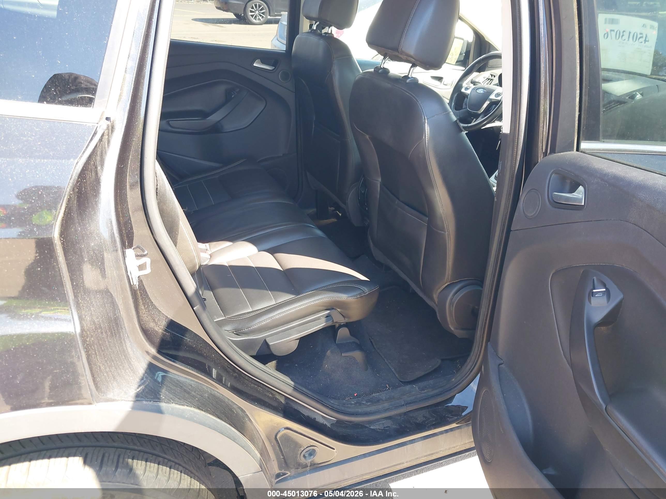 FORD ESCAPE image 8