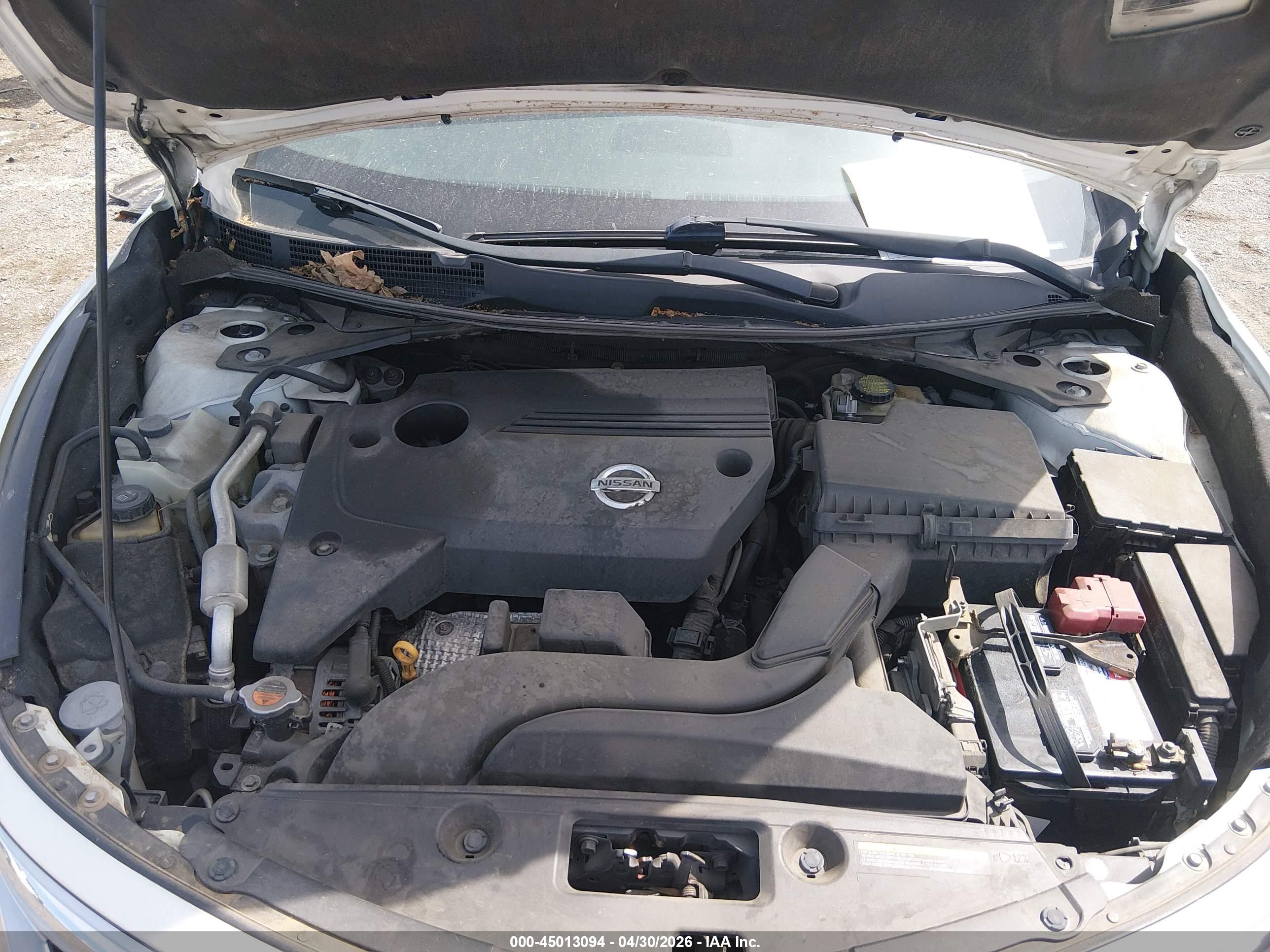 NISSAN ALTIMA image 10