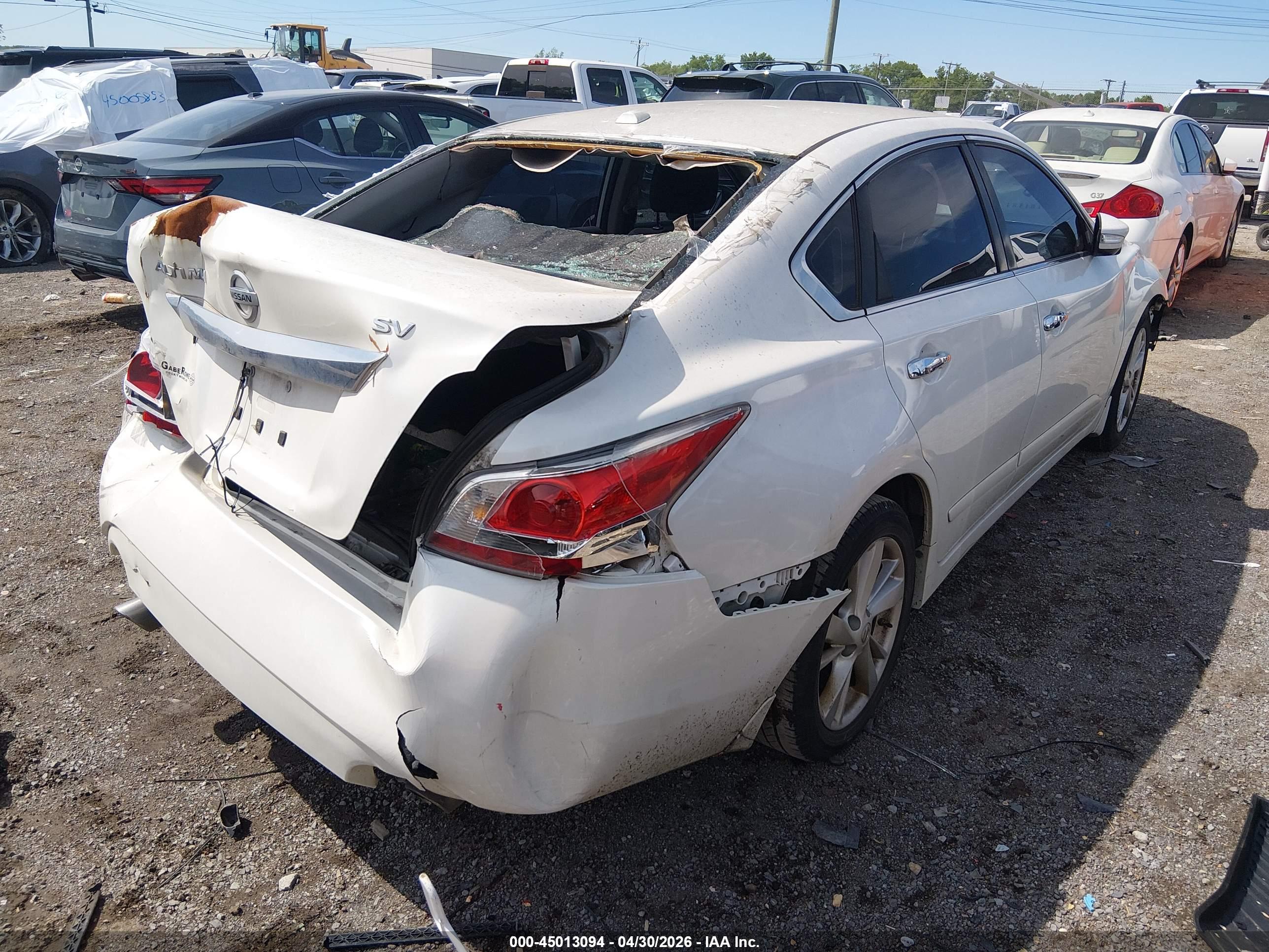 NISSAN ALTIMA image 4