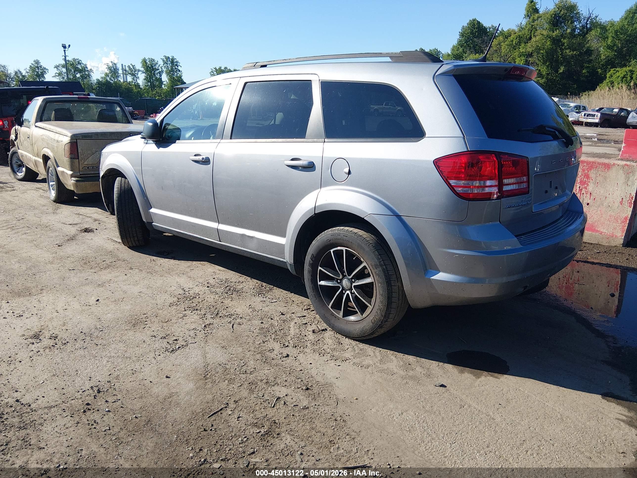 DODGE JOURNEY image 3