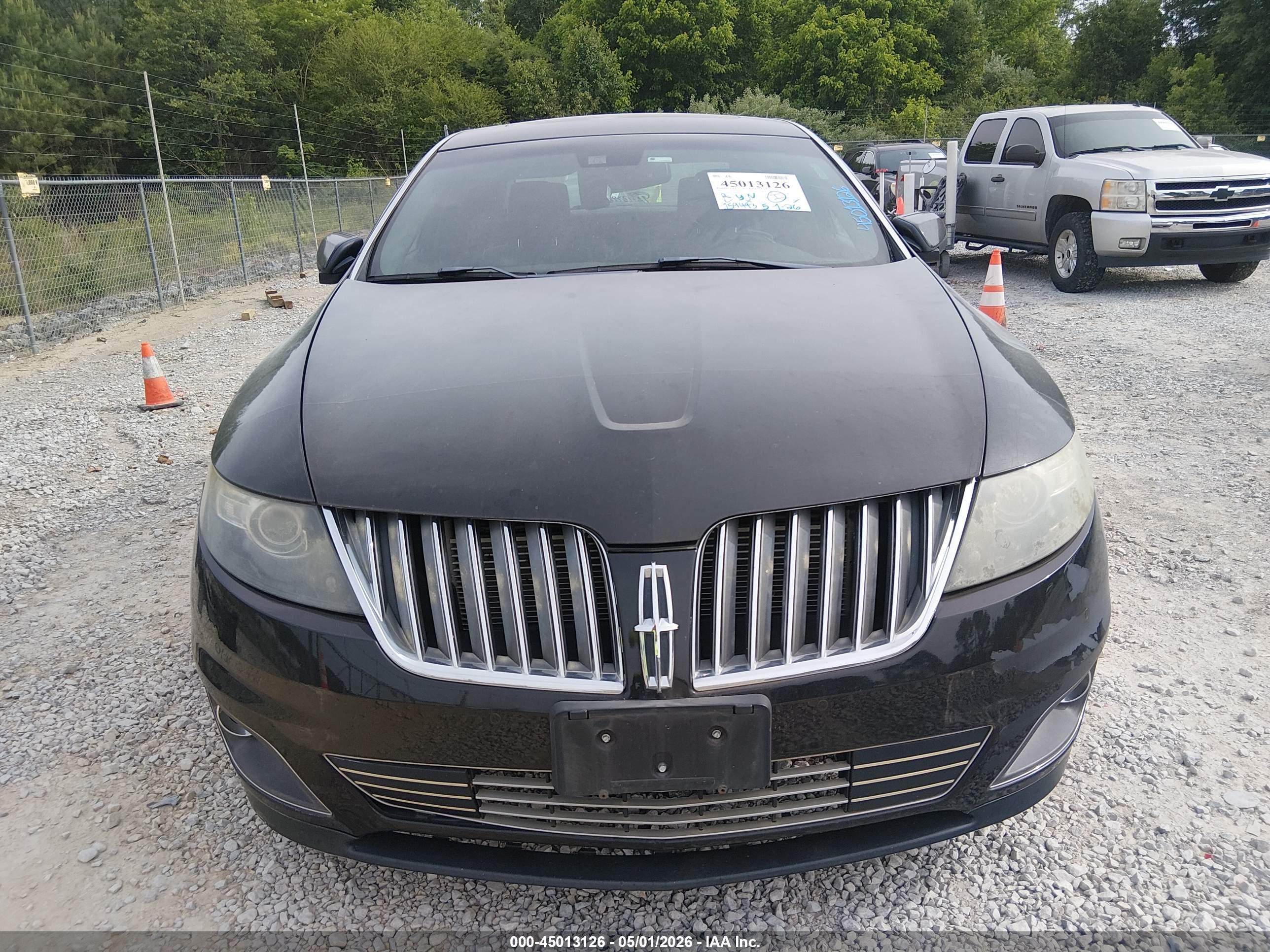 LINCOLN MKS image 6