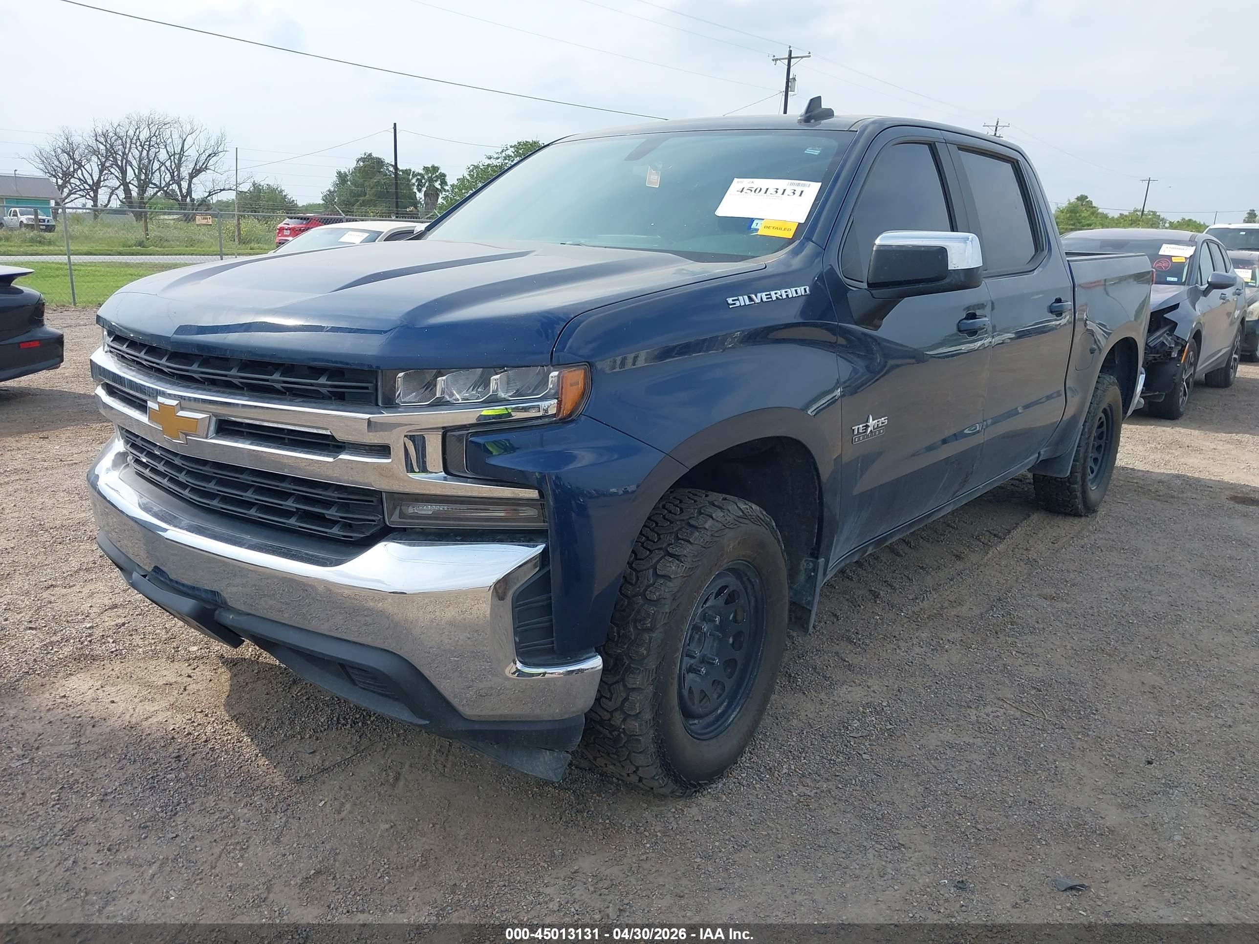 CHEVROLET SILVERADO image 2