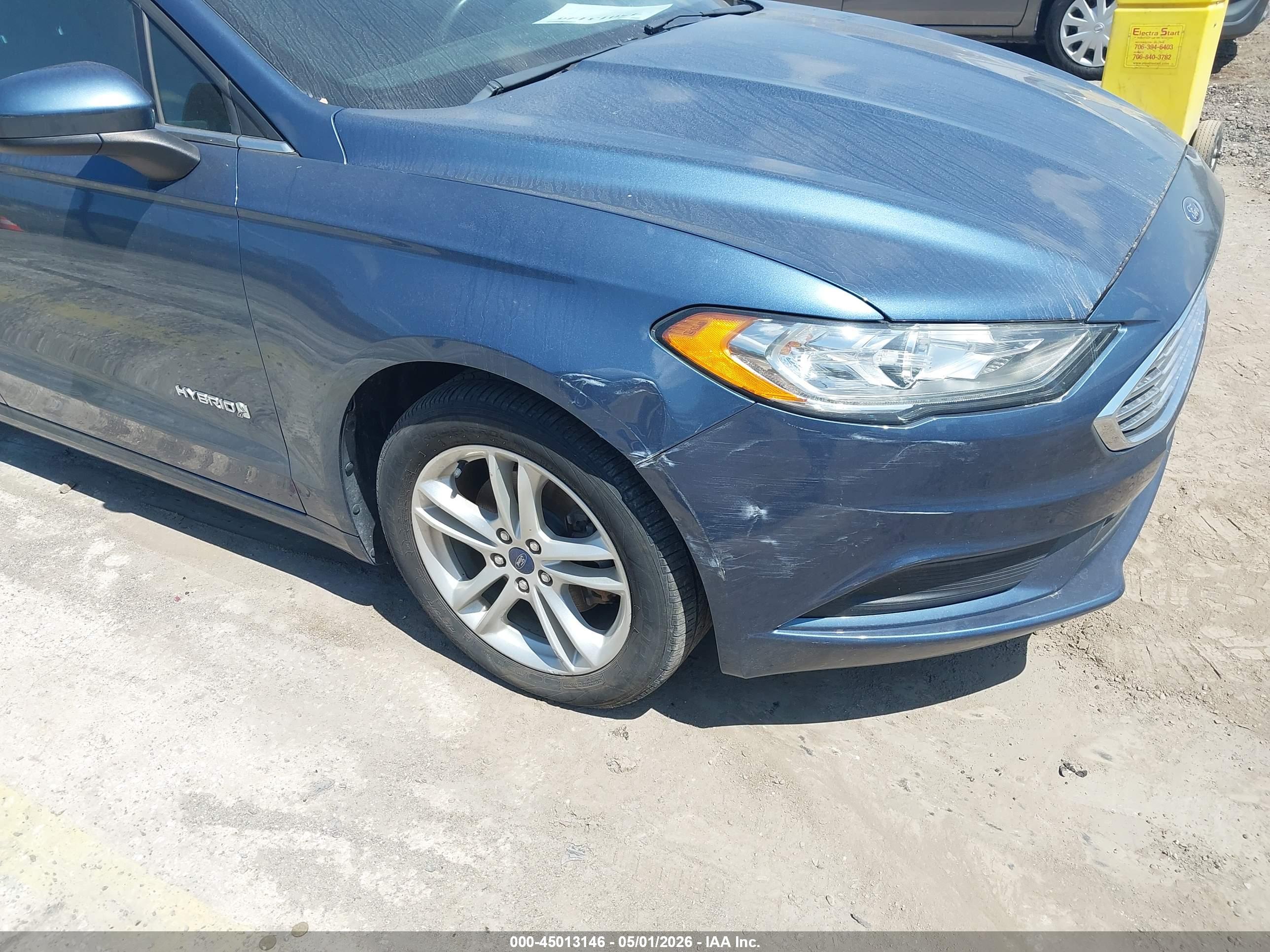 FORD FUSION image 6
