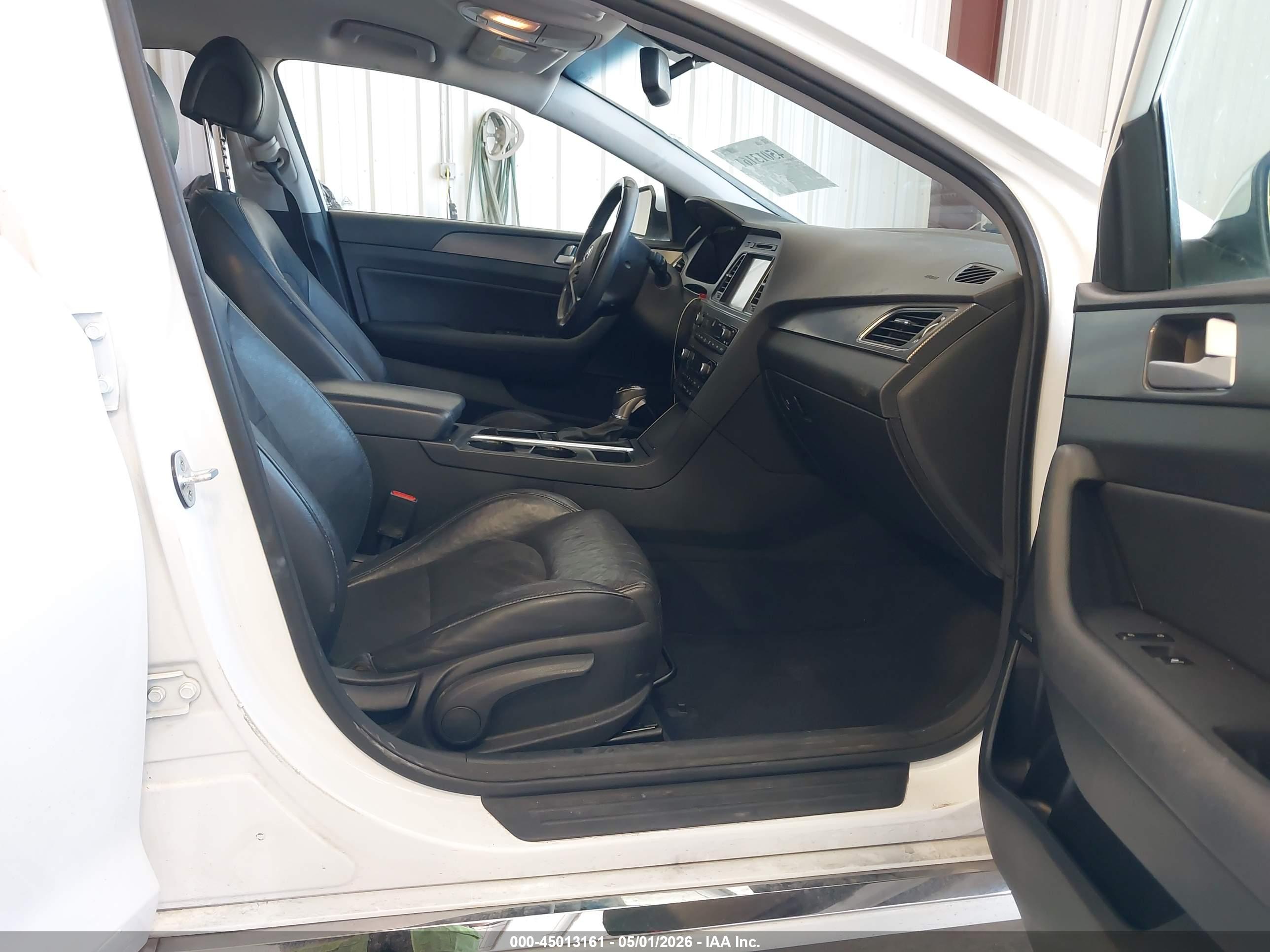 HYUNDAI SONATA image 5