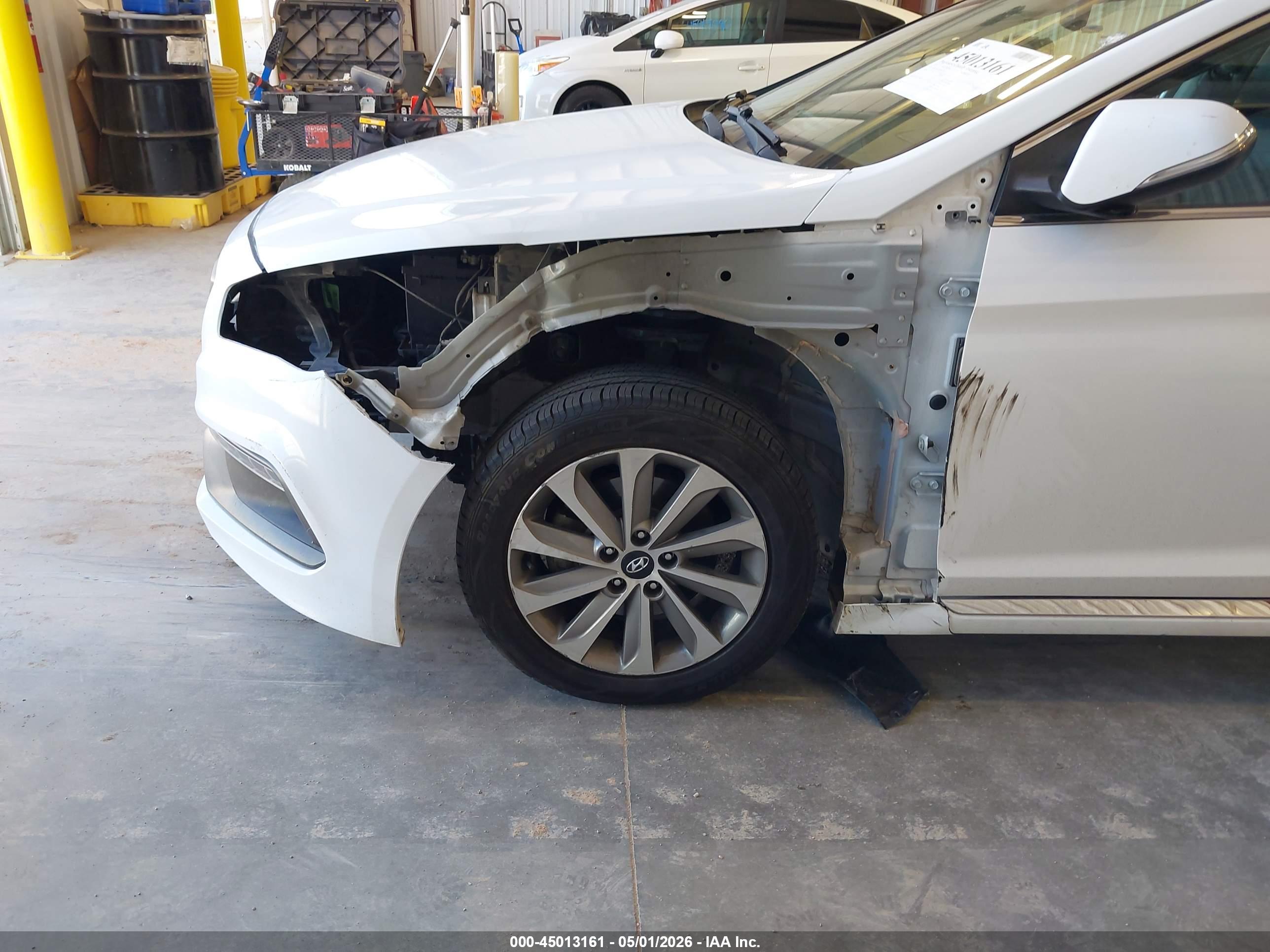 HYUNDAI SONATA image 6