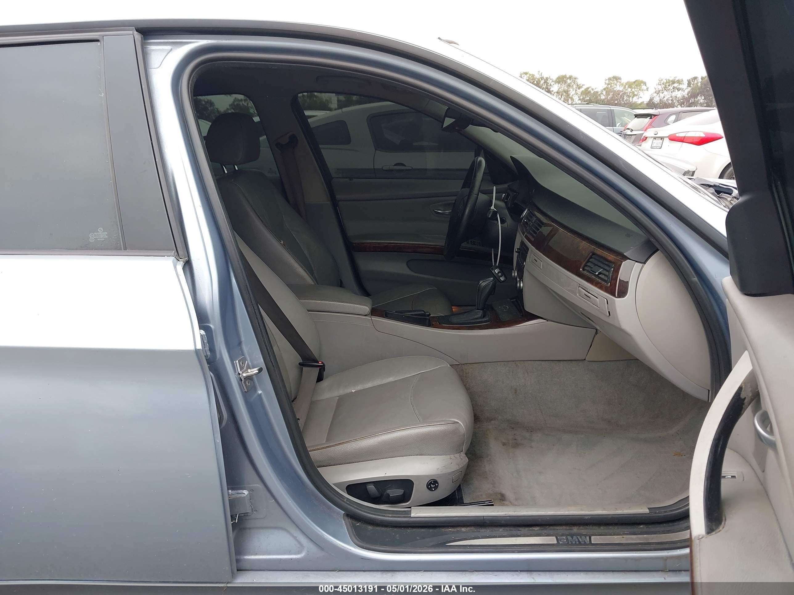 BMW 328I image 5