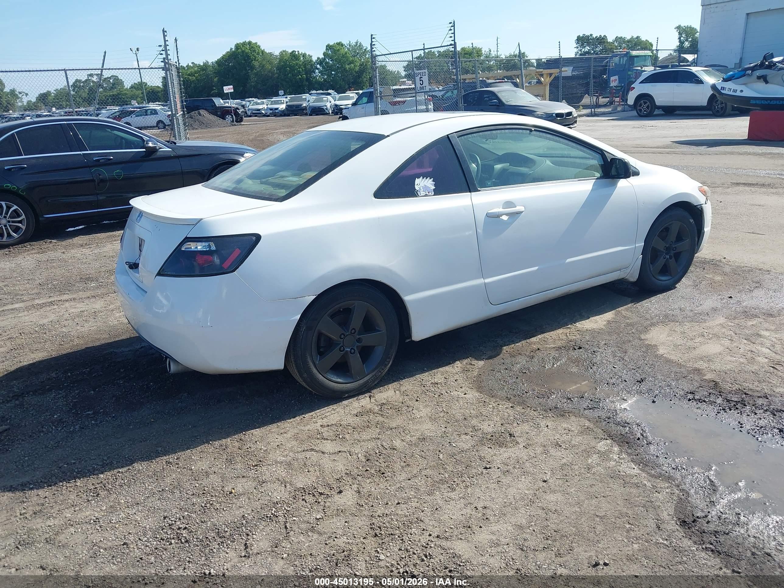 HONDA CIVIC image 4