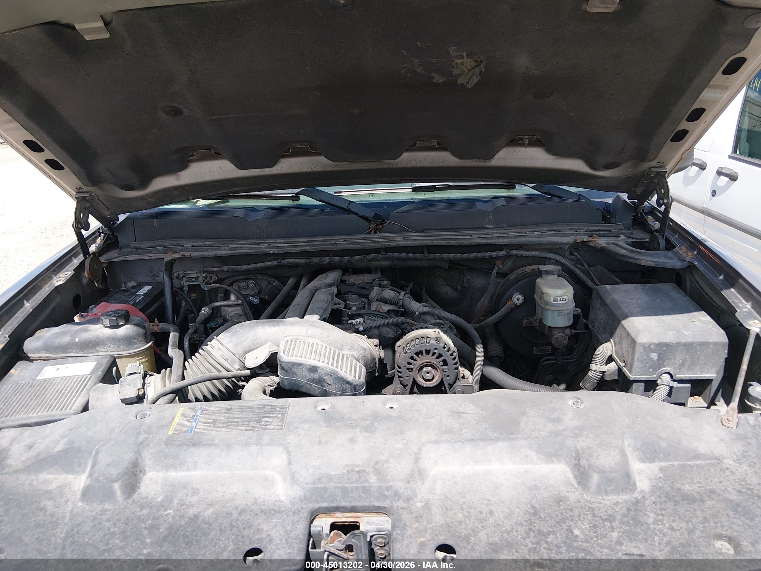 CHEVROLET SILVERADO image 10