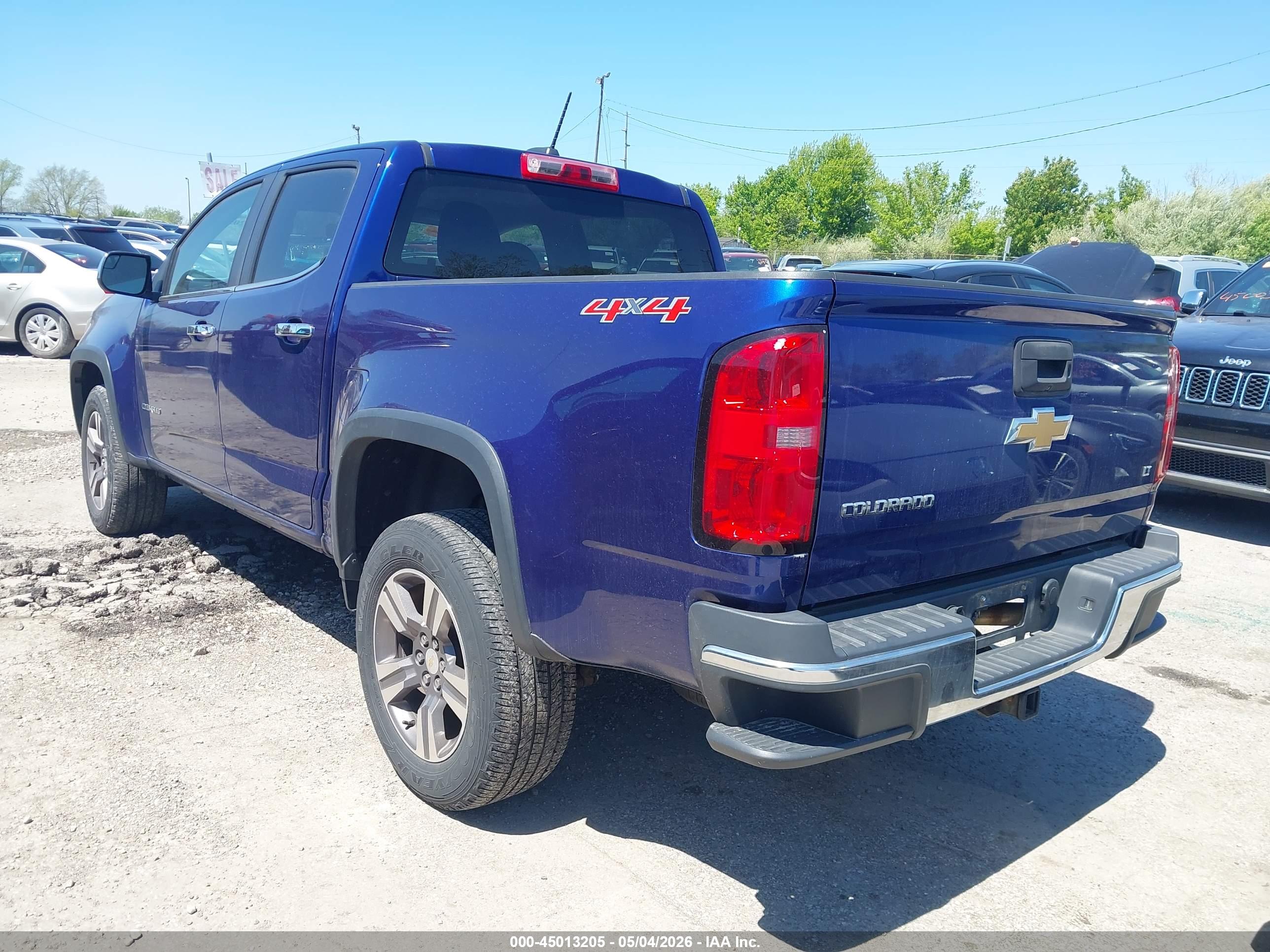 CHEVROLET COLORADO image 3
