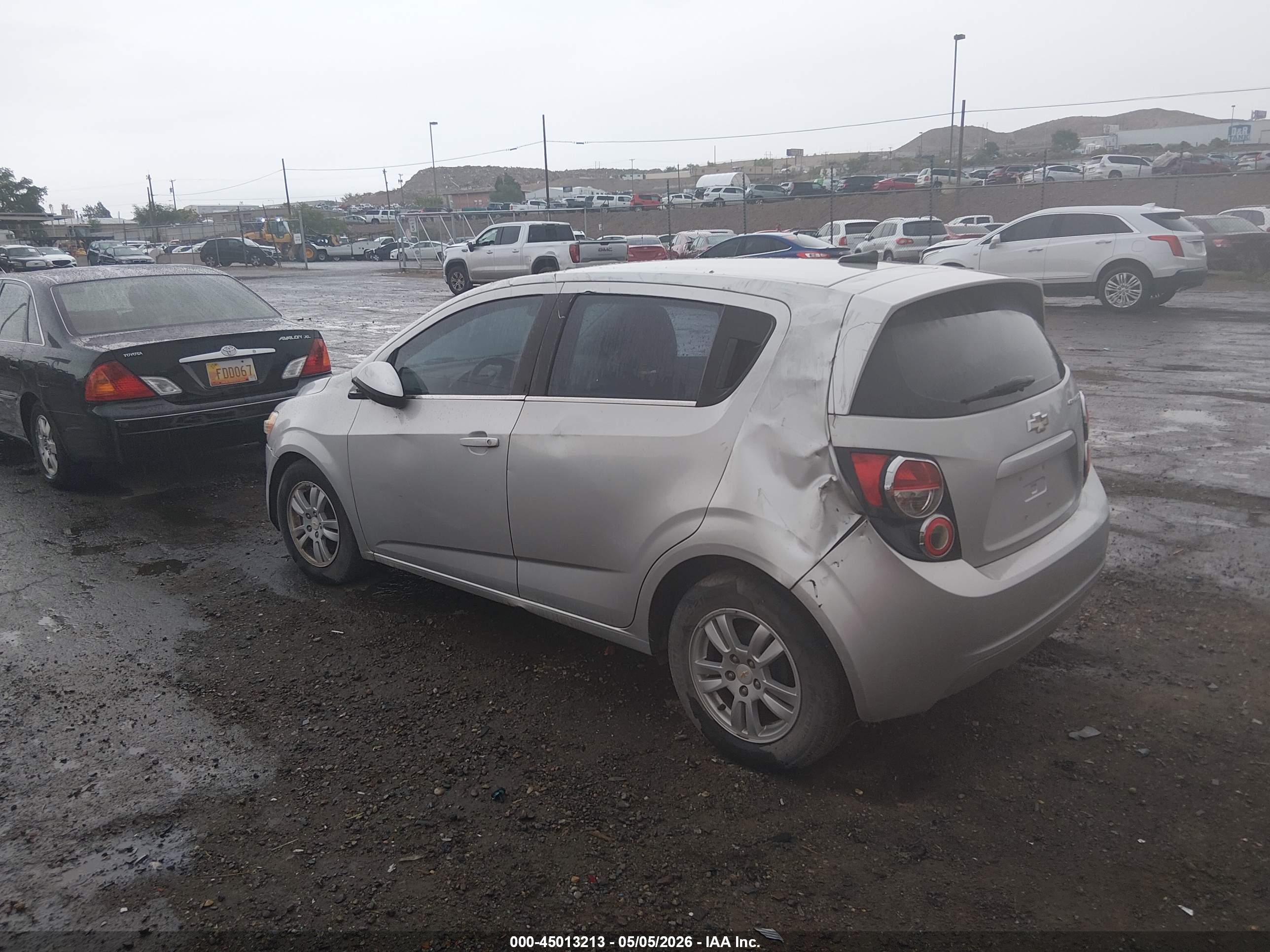 CHEVROLET SONIC image 3