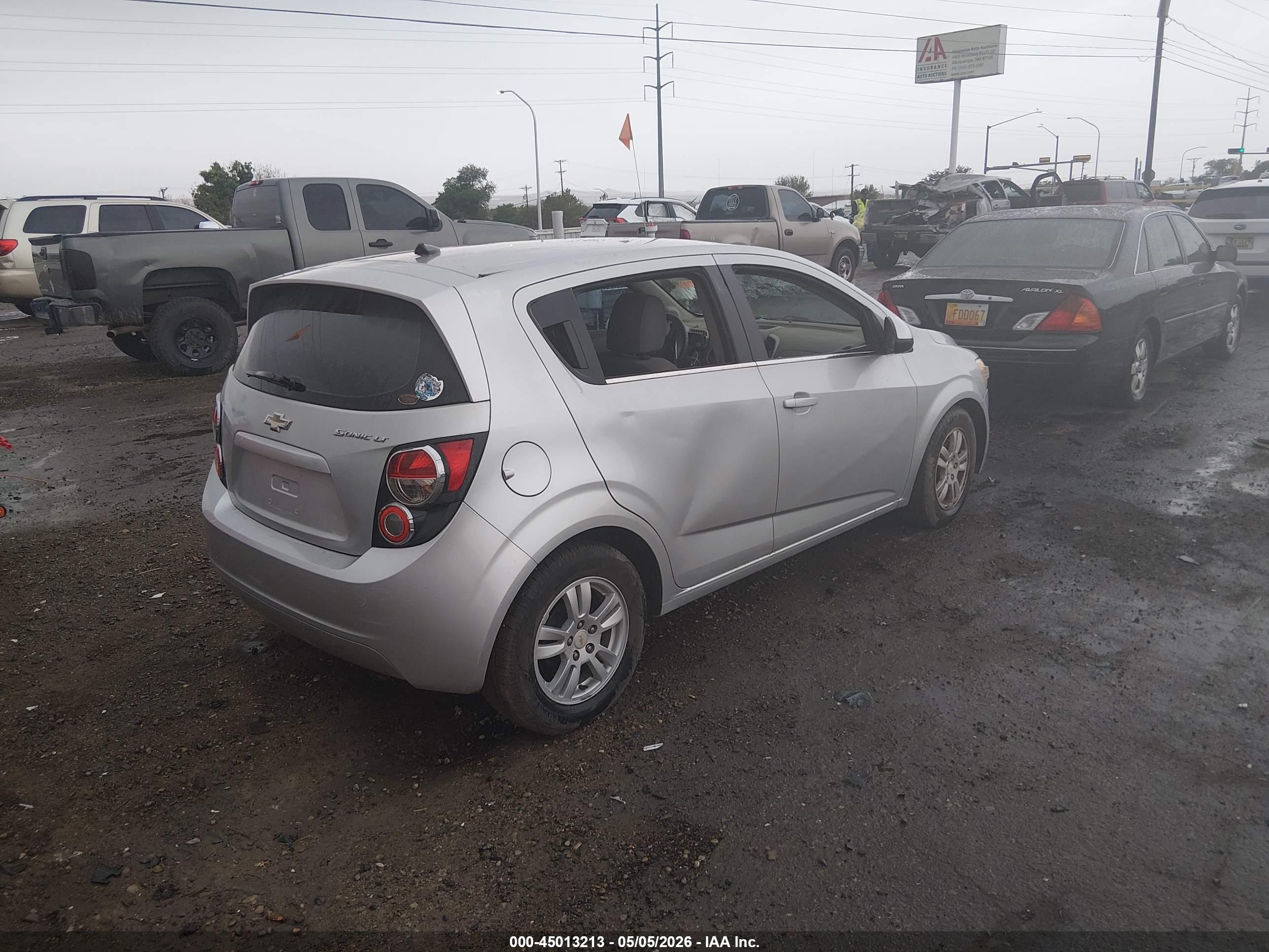 CHEVROLET SONIC image 4