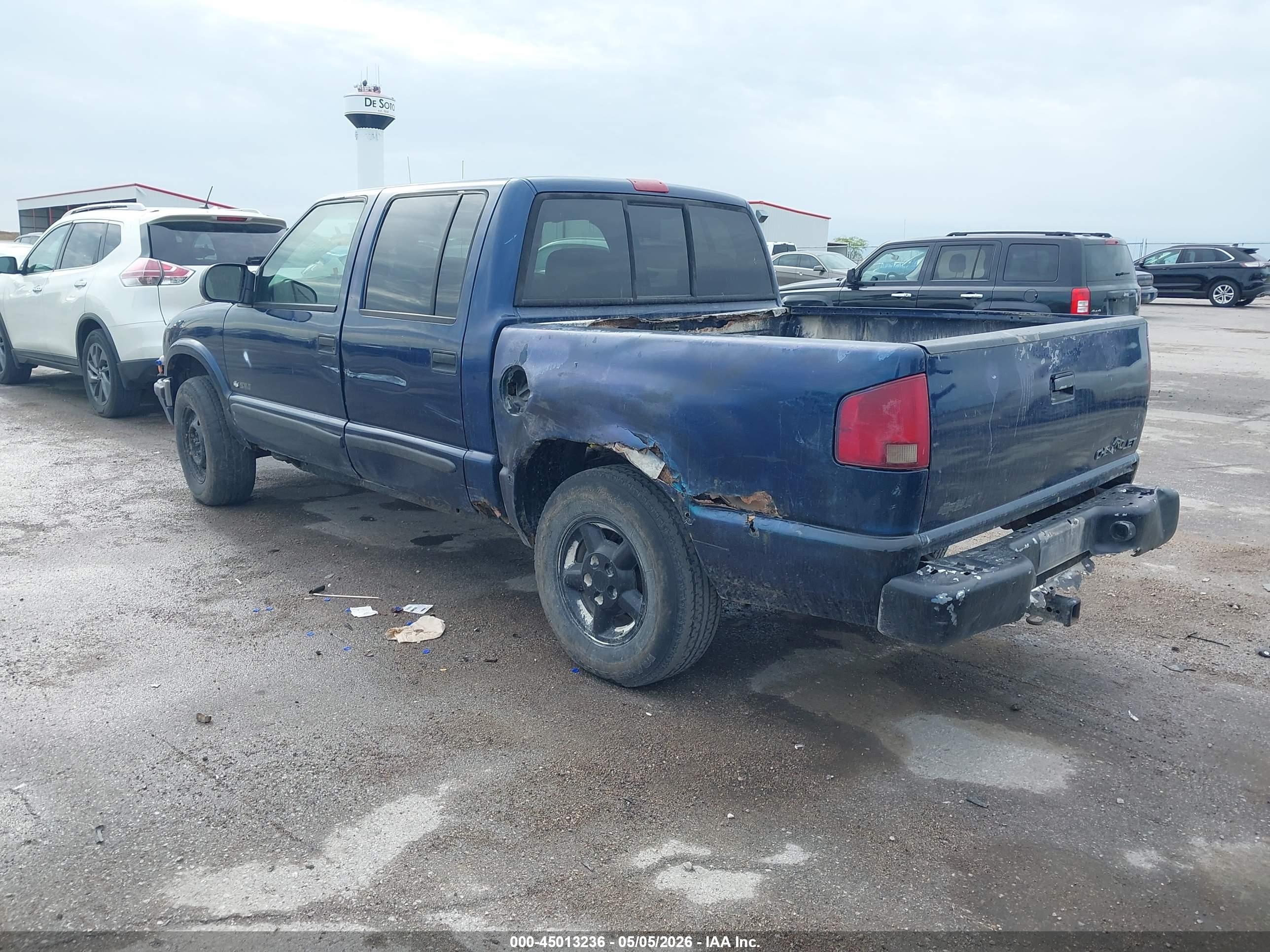 CHEVROLET S-10 image 3