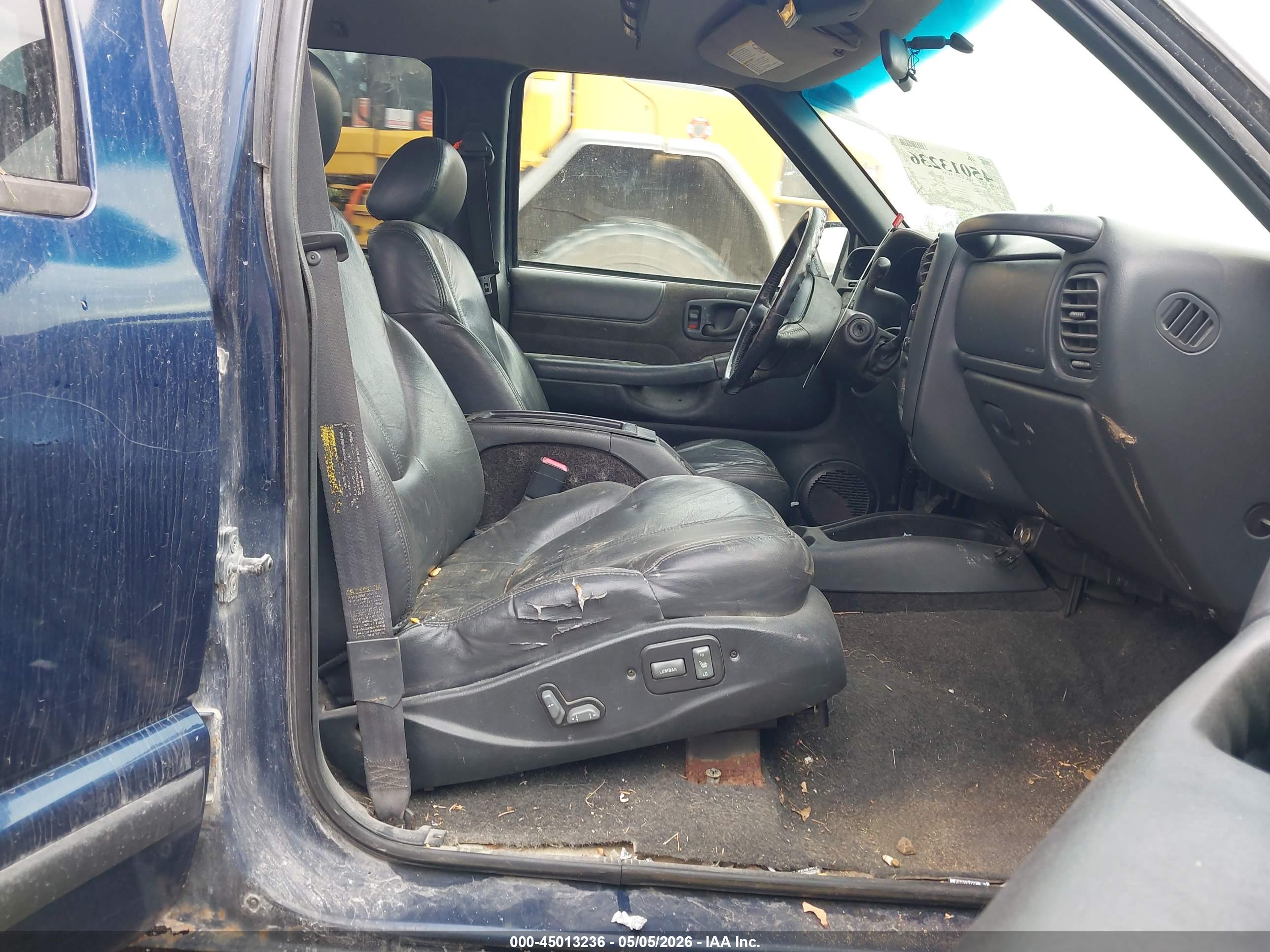 CHEVROLET S-10 image 5