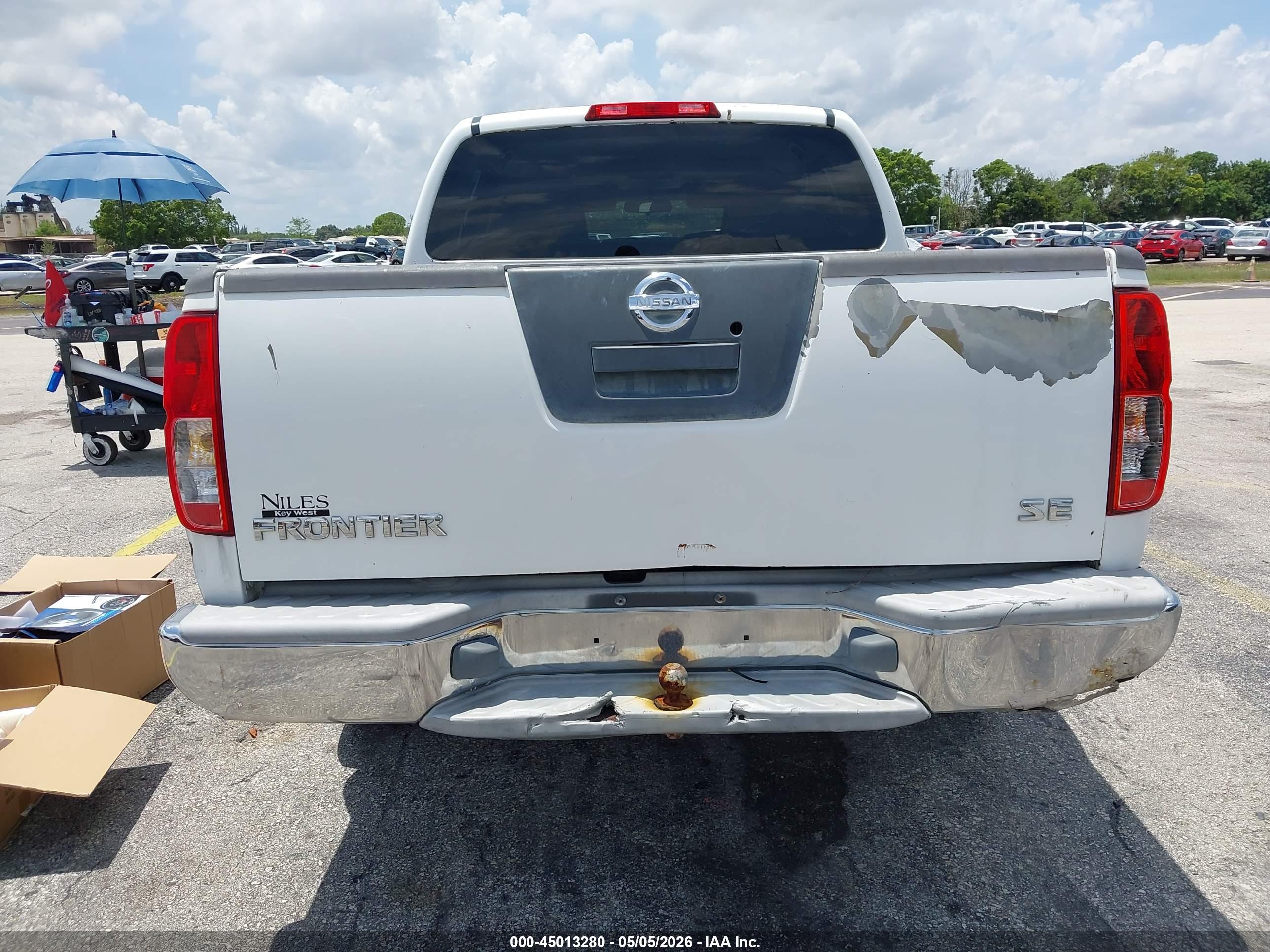 NISSAN FRONTIER image 6