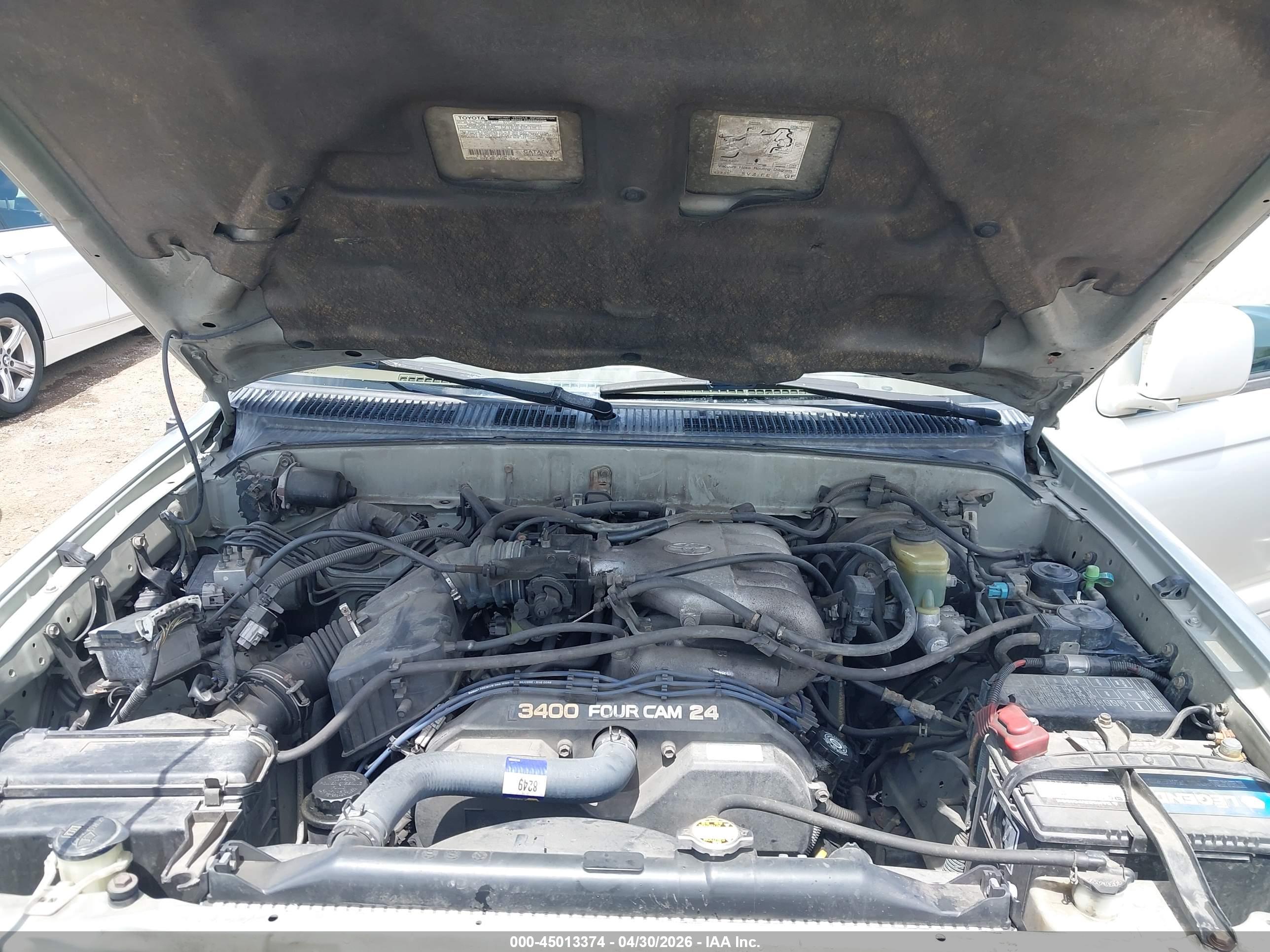 TOYOTA 4RUNNER image 10